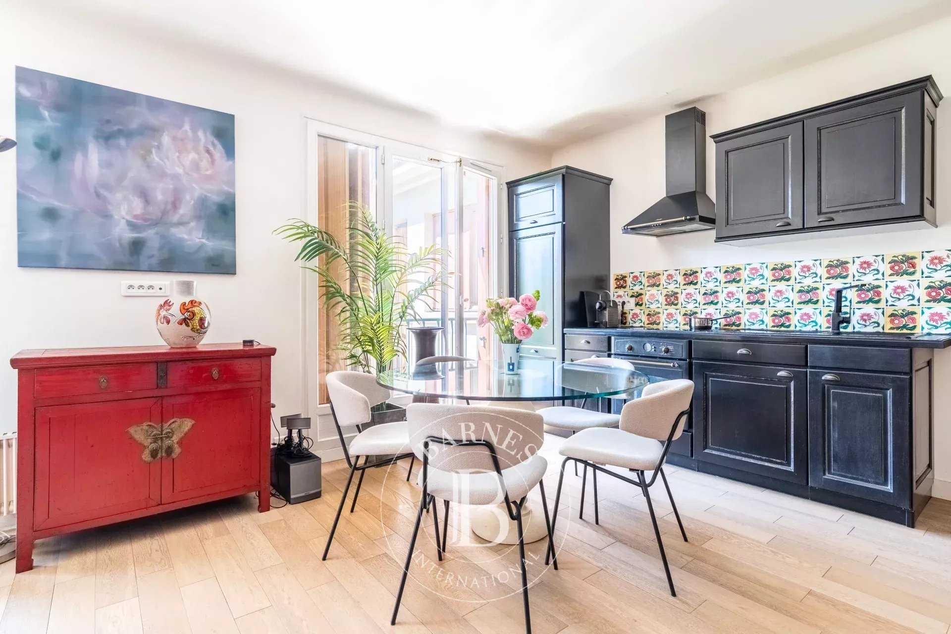 Neuilly-sur-Seine  - Apartment 3 Bedrooms