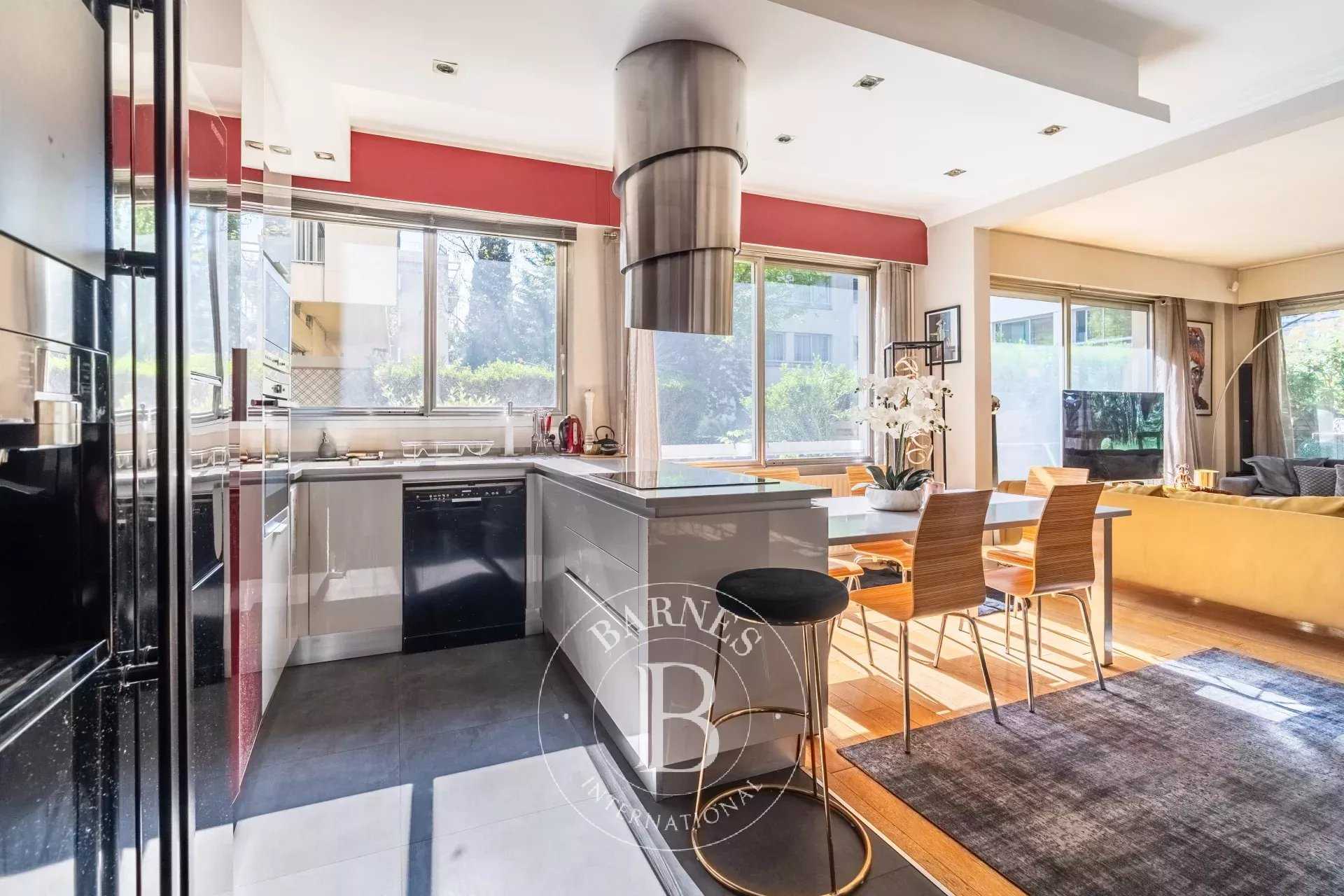 Neuilly-sur-Seine  - Apartment 2 Bedrooms