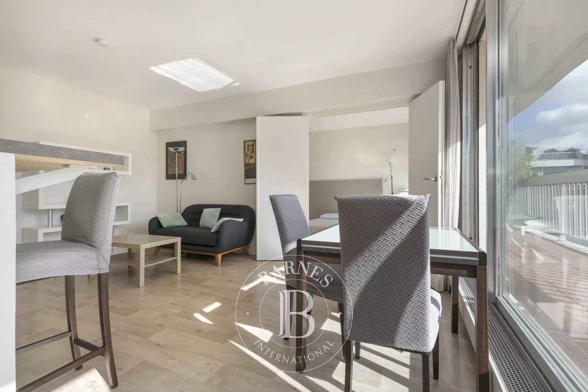 Neuilly-sur-Seine  - Piso 2 Cuartos, 1 Habitacion
