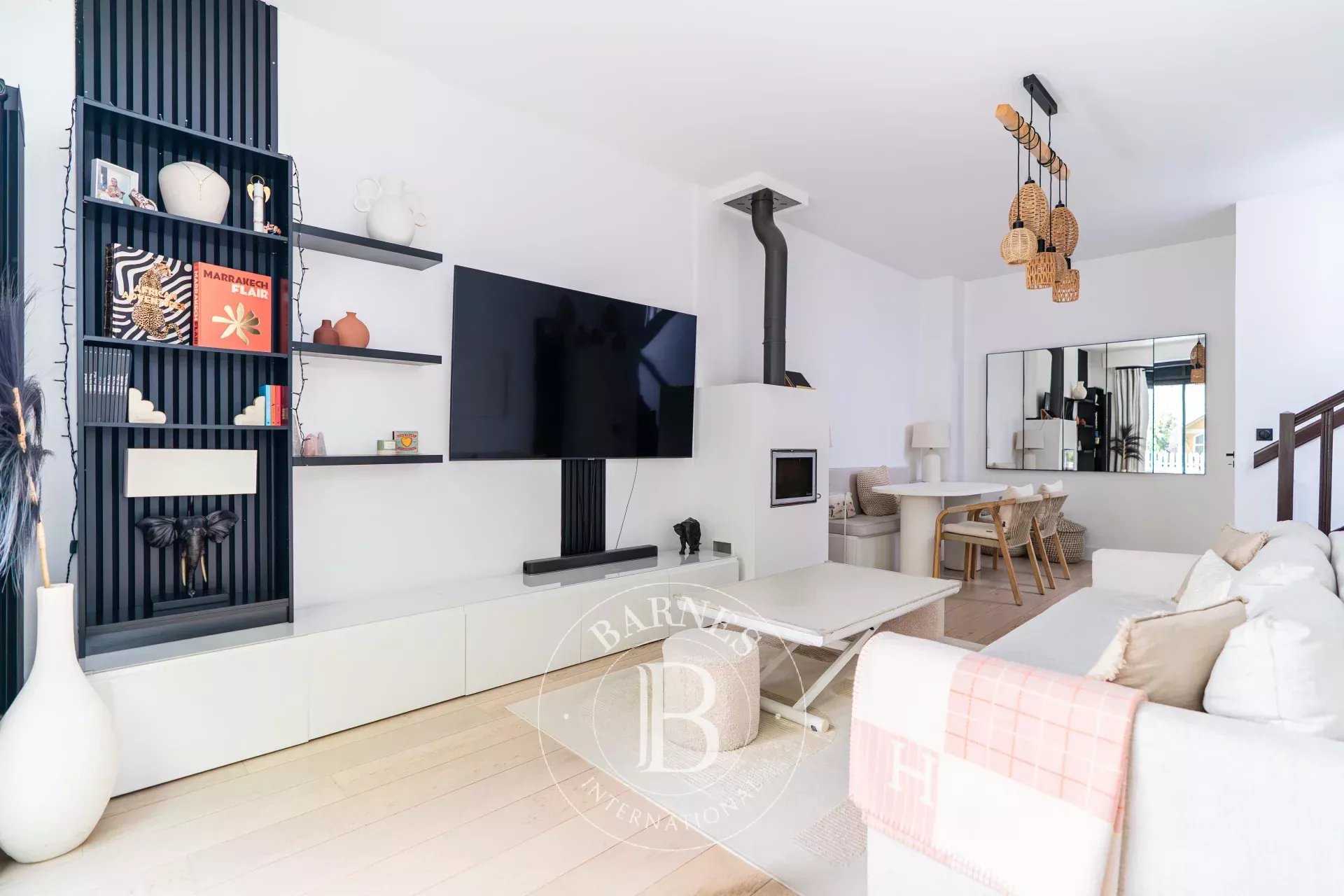 Levallois-Perret  - Duplex 4 Pièces 2 Chambres