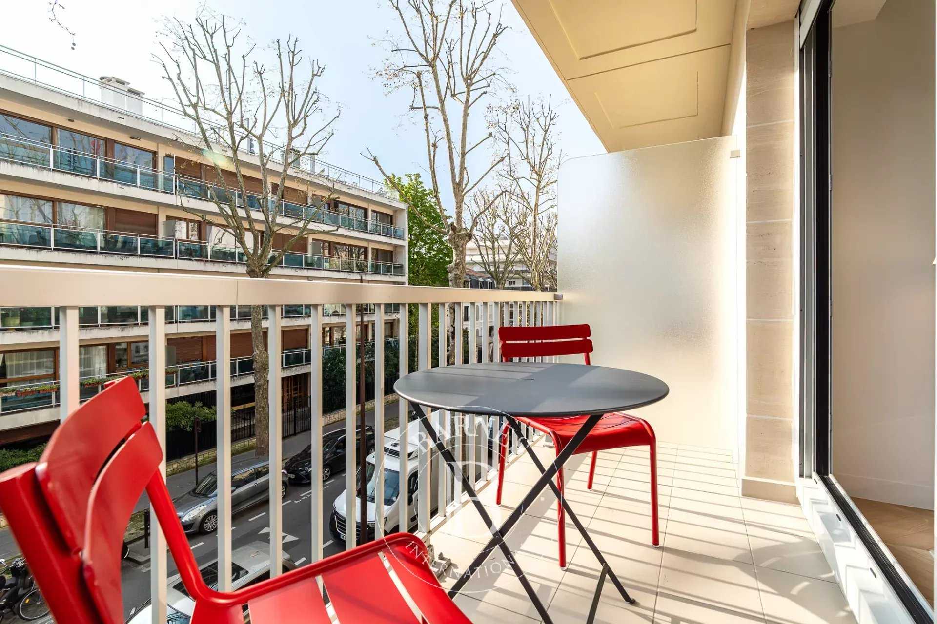 Neuilly-sur-Seine  - Apartment 