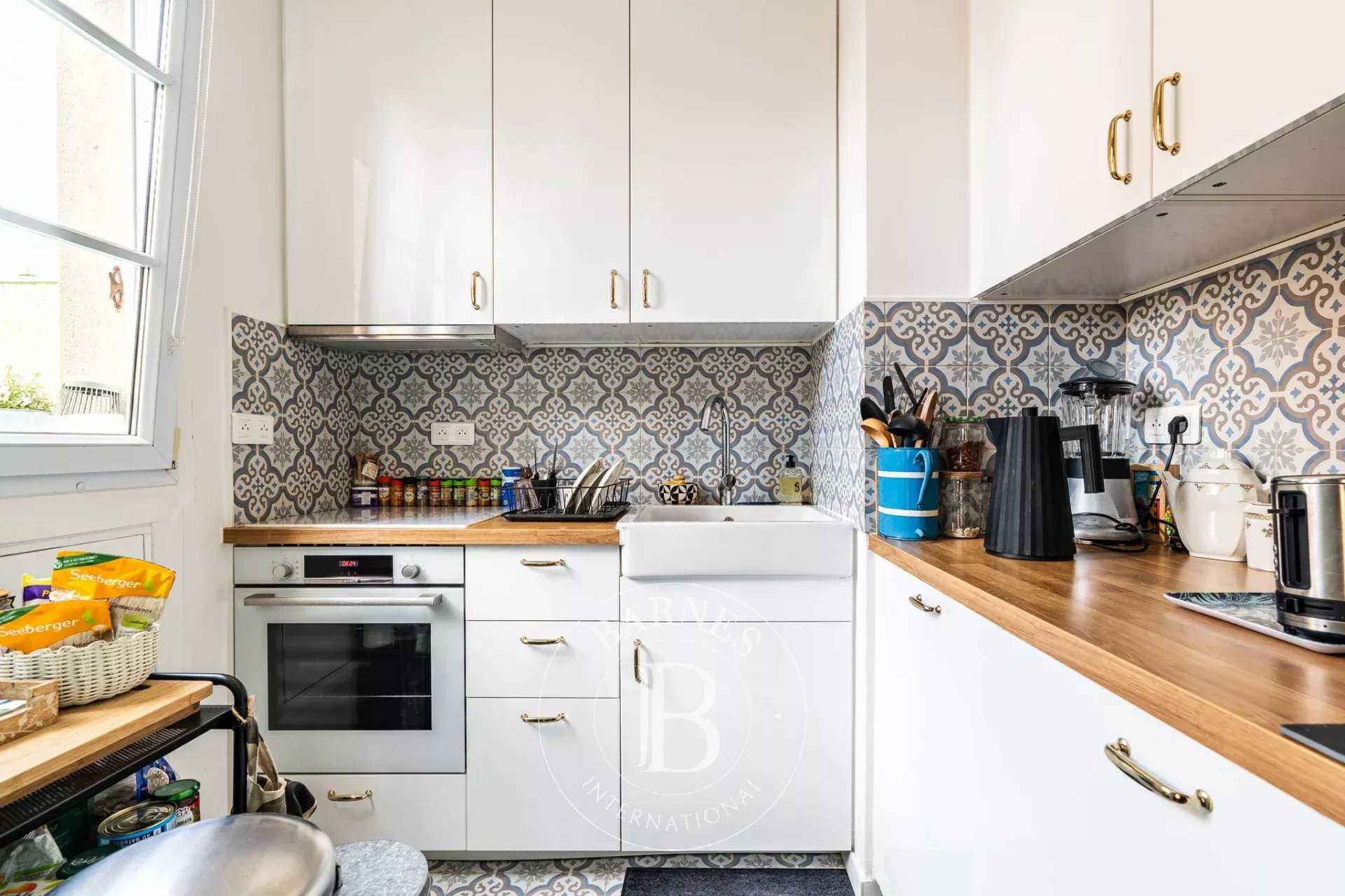 Levallois-Perret  - Apartment 2 Bedrooms