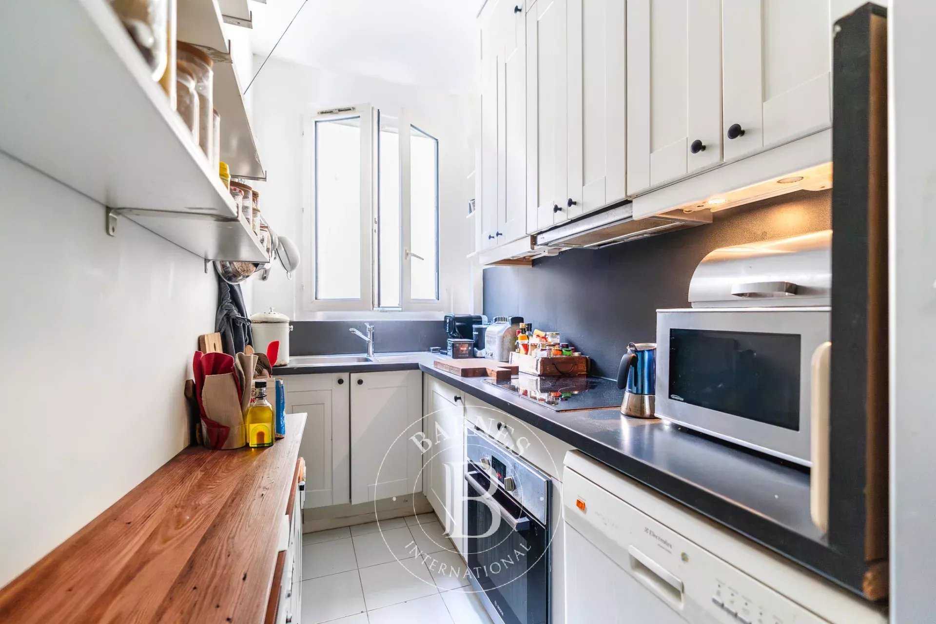 Neuilly-sur-Seine  - Apartment 2 Bedrooms