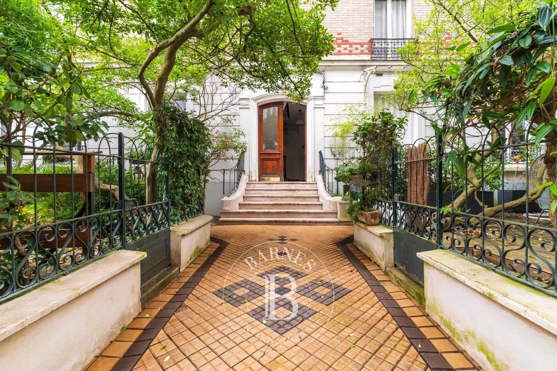 Neuilly-sur-Seine  - Apartment 2 Bedrooms