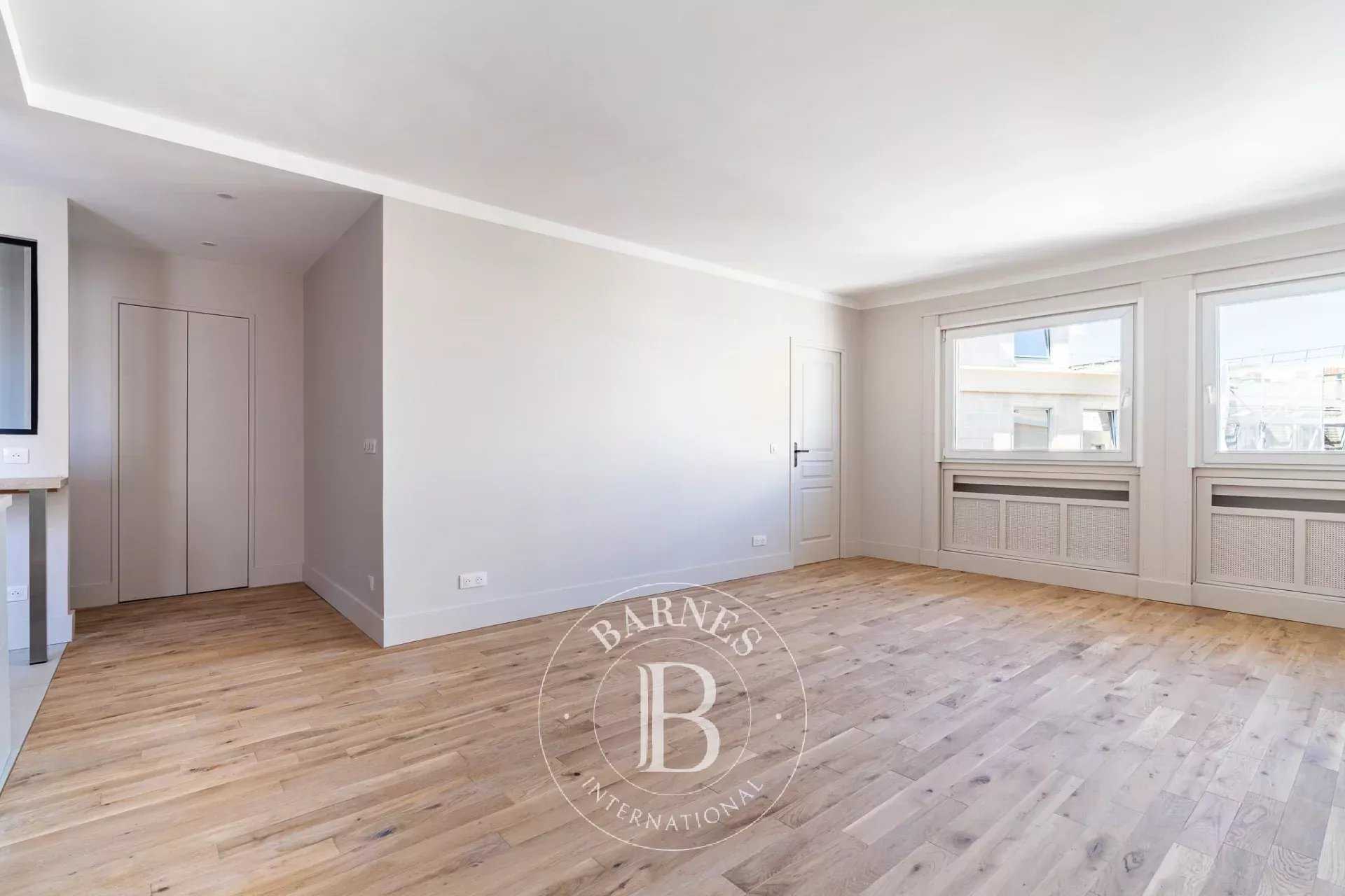 Levallois-Perret  - Apartment 2 Bedrooms