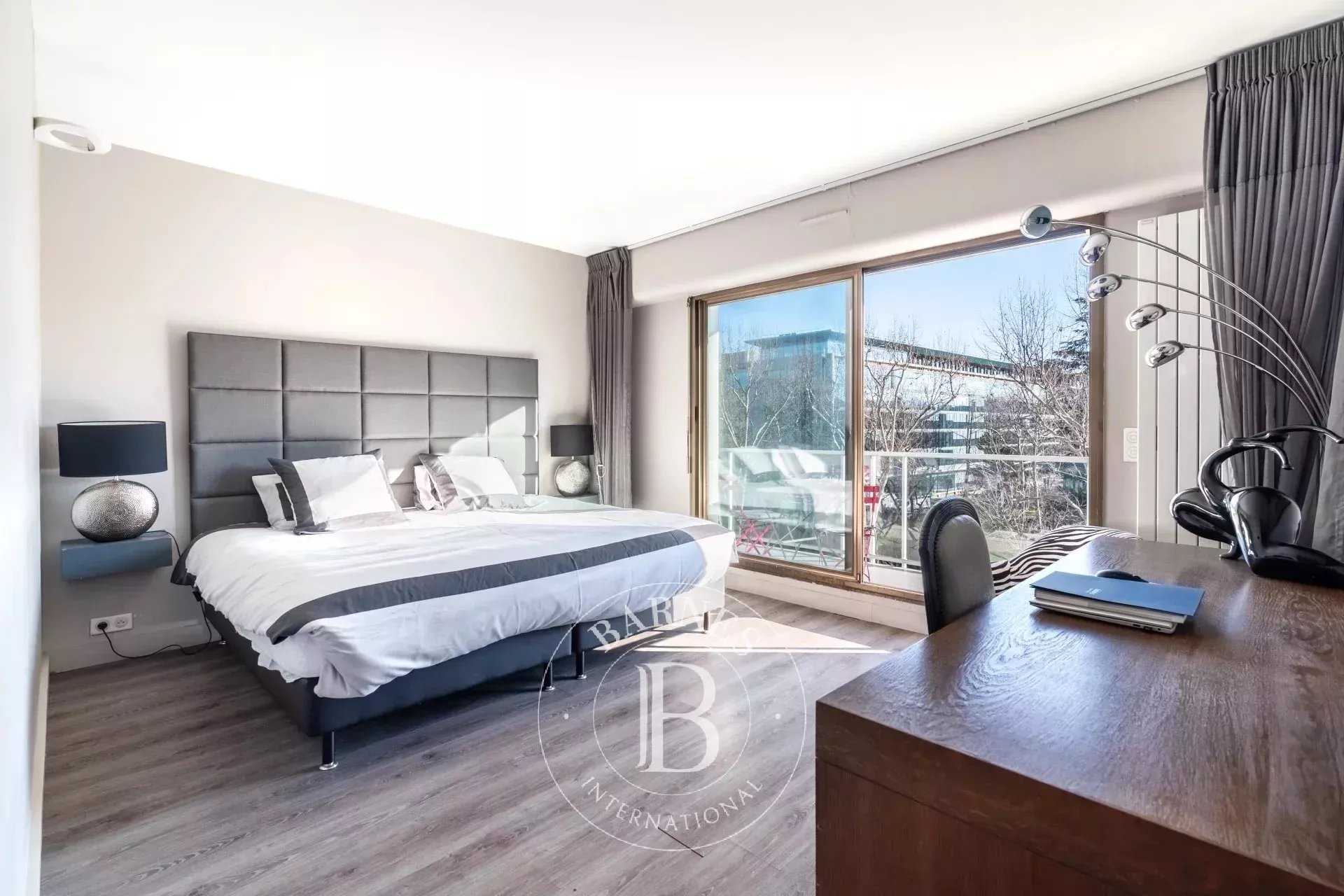 Neuilly-sur-Seine  - Appartement 2 Pièces, 1 Chambre