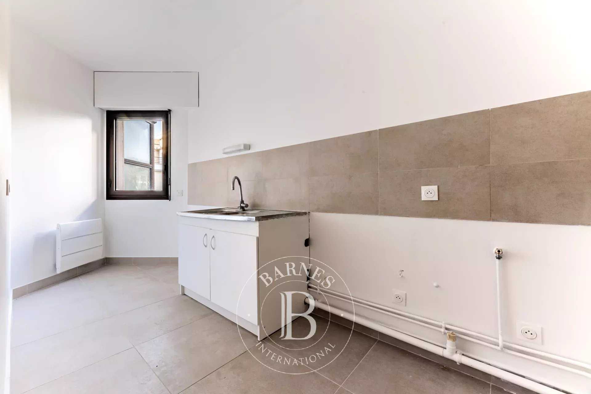 Neuilly-sur-Seine  - Appartement 4 Pièces 3 Chambres