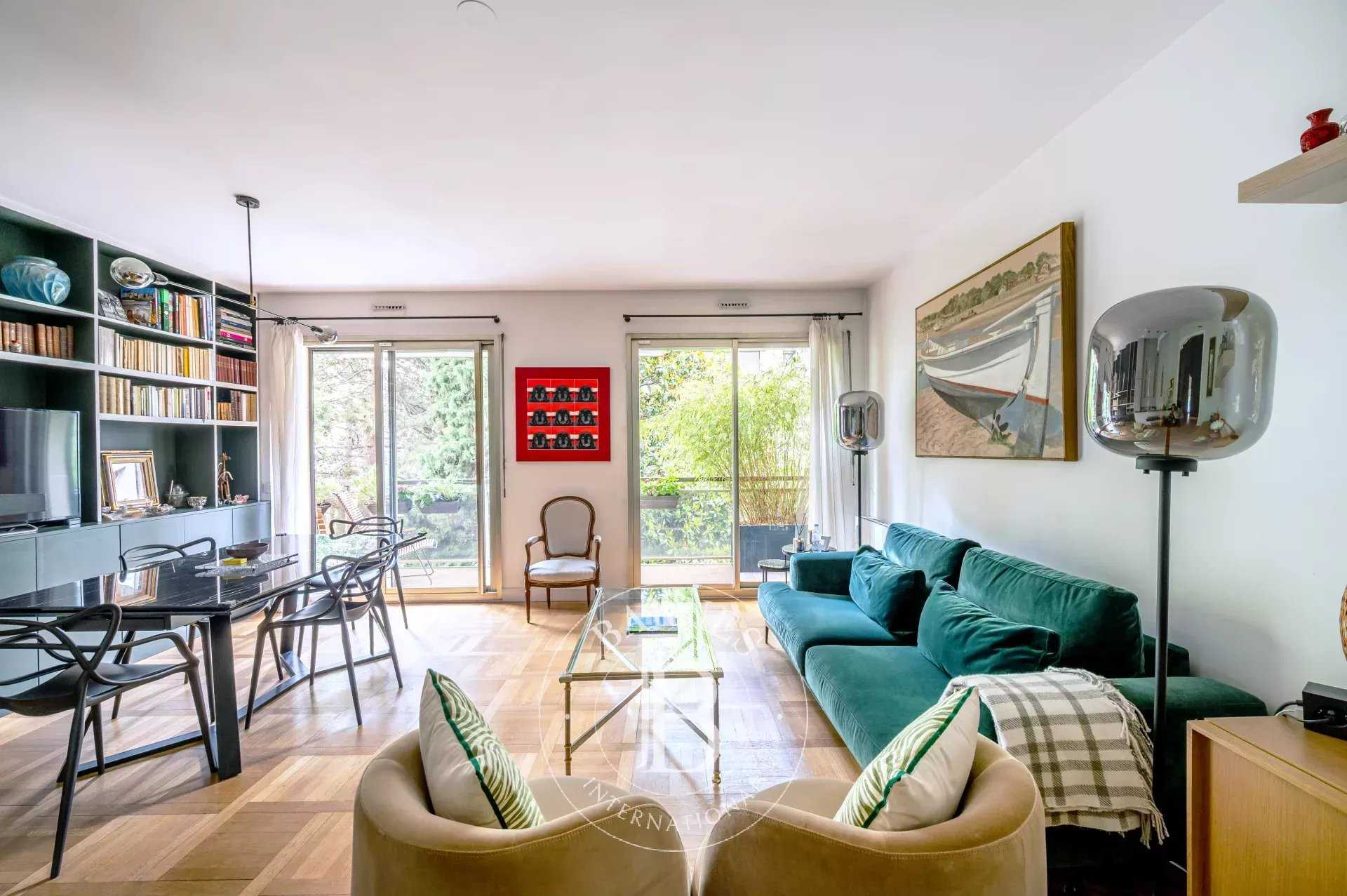 Appartement Neuilly-sur-Seine  -  ref 85968370 (picture 1)