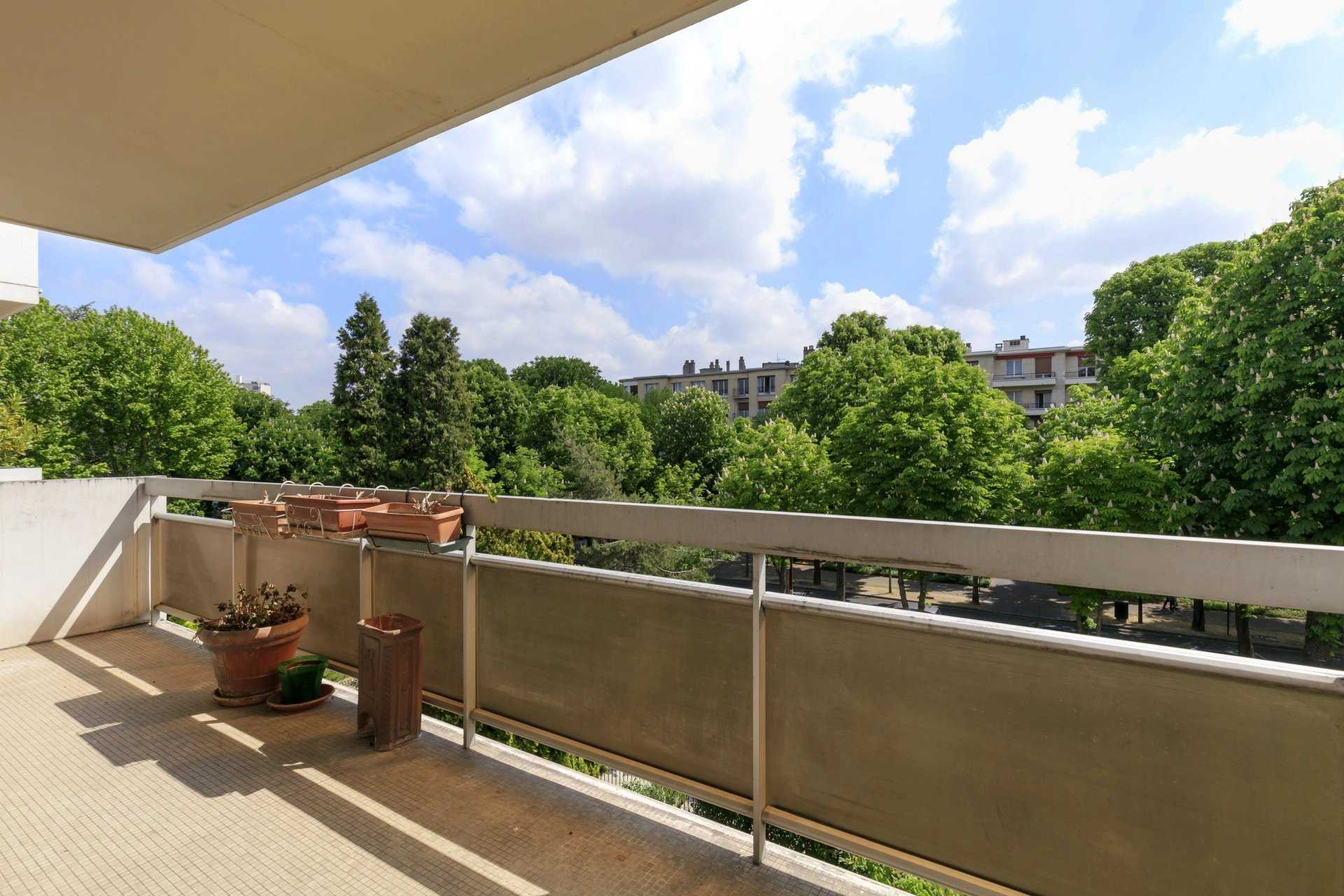 Apartment Neuilly-sur-Seine  -  ref 2967601 (picture 1)