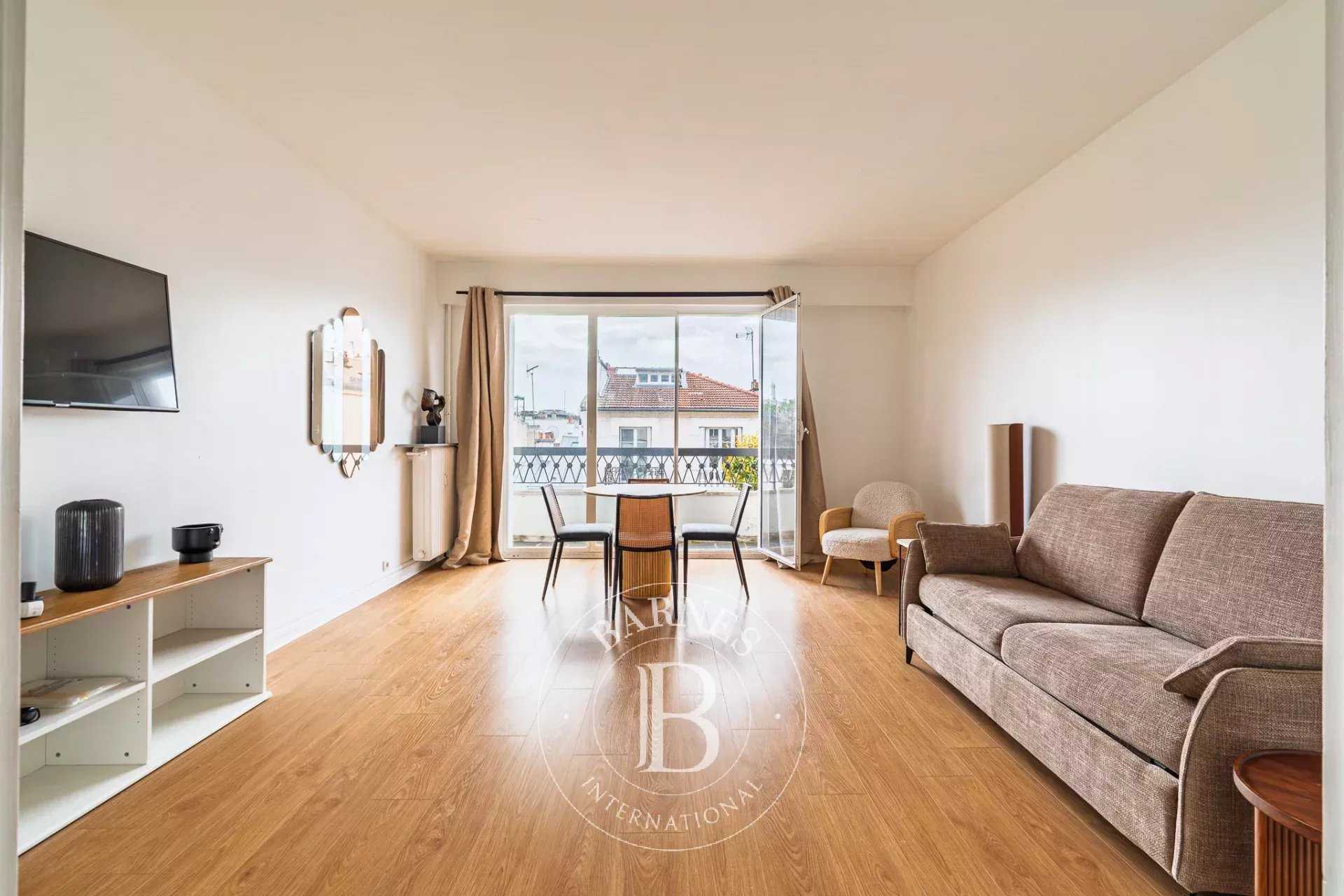 Appartement Neuilly-sur-Seine  -  ref 86420249 (picture 1)