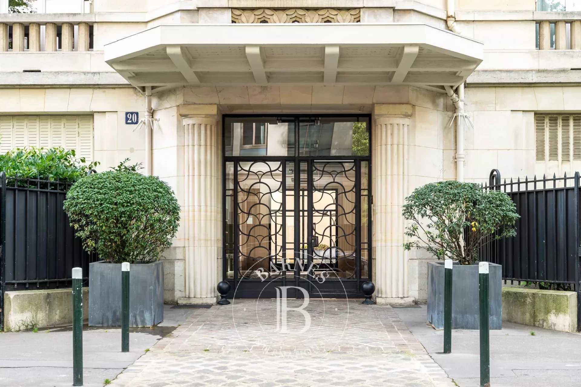 Apartment next to Louis Vuitton Fondation, Neuilly-sur-Seine – Tarifs 2023