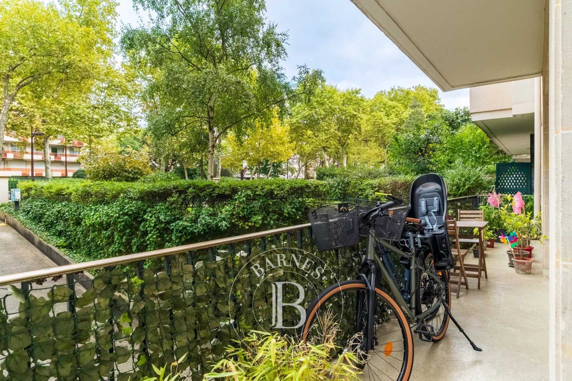 Apartment Neuilly-sur-Seine  -  ref 86280617 (picture 2)