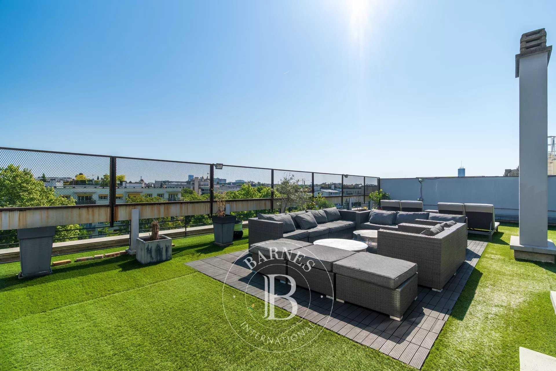 Appartement Neuilly-sur-Seine  -  ref 85930771 (picture 3)