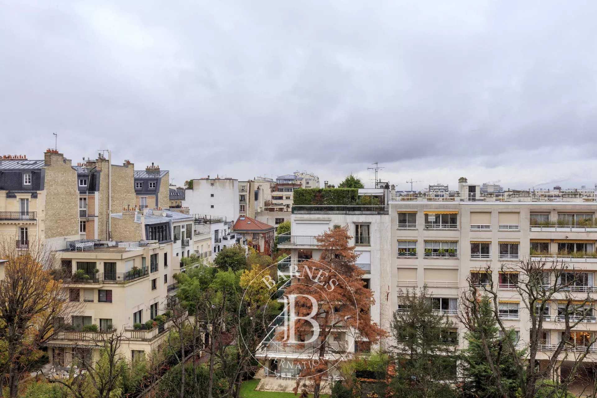 Apartment Neuilly-sur-Seine  -  ref 3408829 (picture 1)