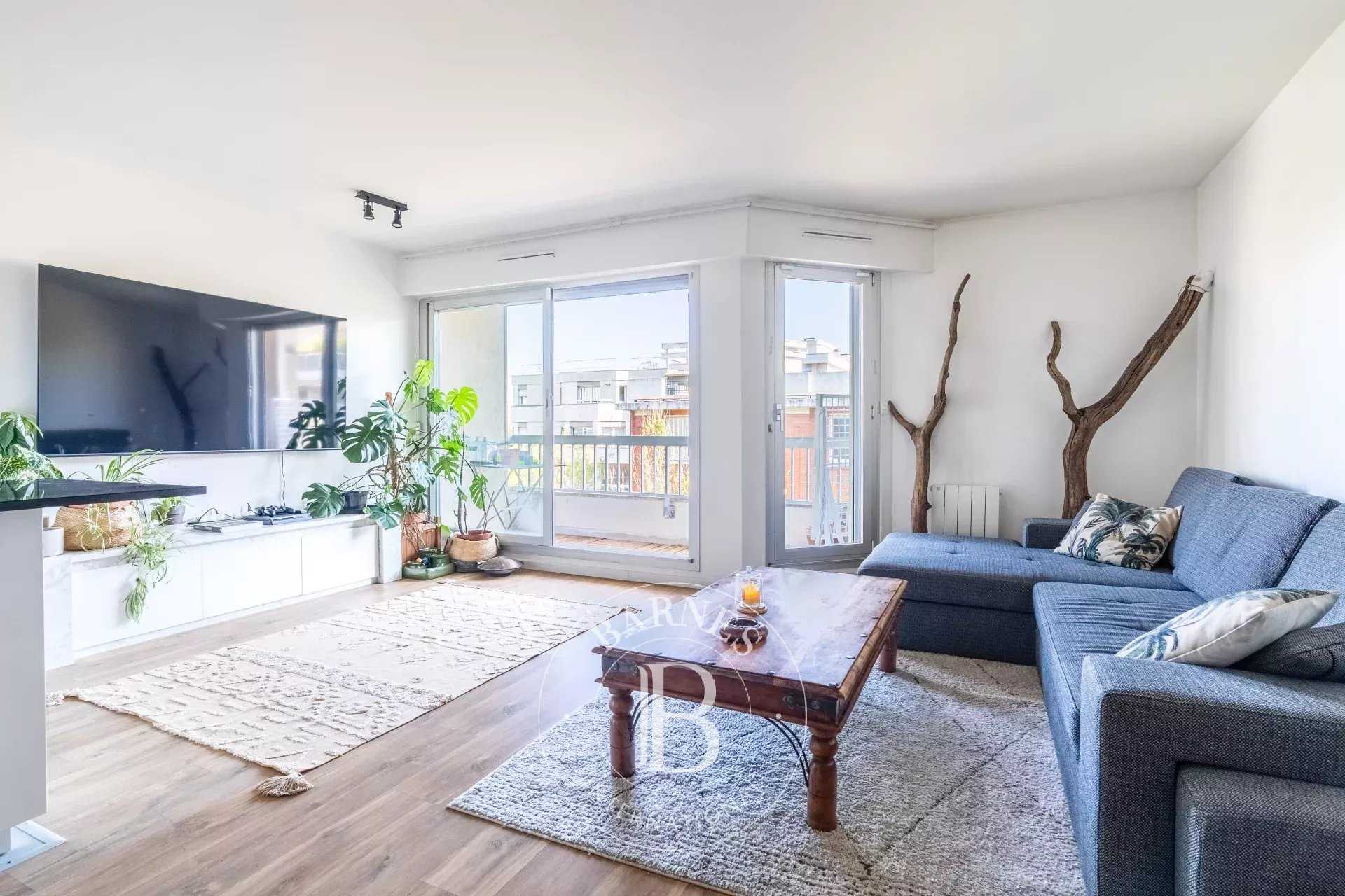 Appartement Neuilly-sur-Seine  -  ref 85717045 (picture 2)