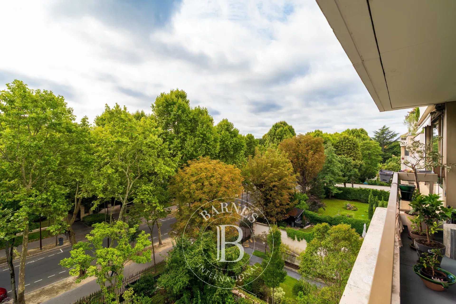 Appartement Neuilly-sur-Seine  -  ref 7385775 (picture 2)