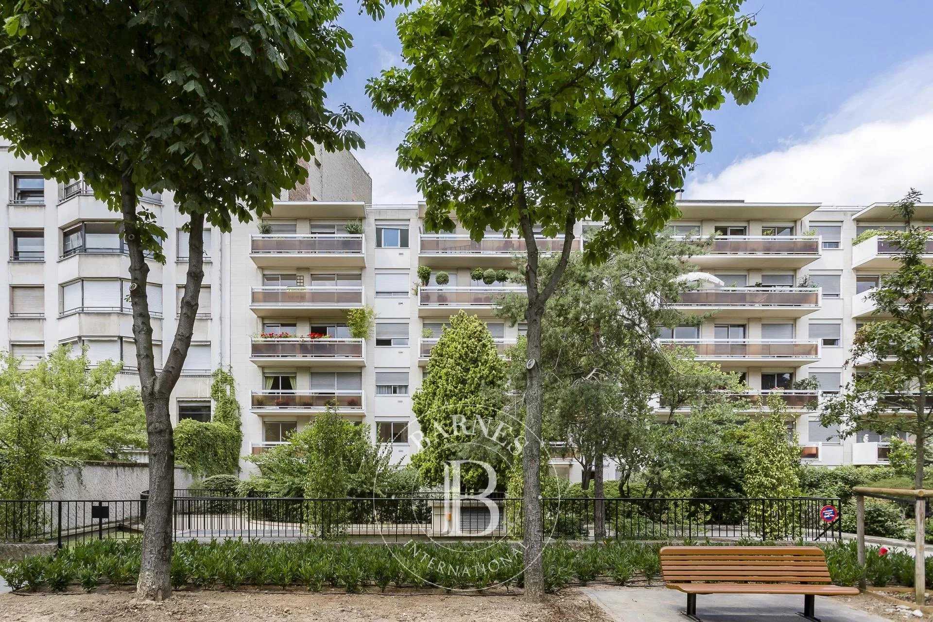 Appartement Neuilly-sur-Seine  -  ref 6252555 (picture 1)