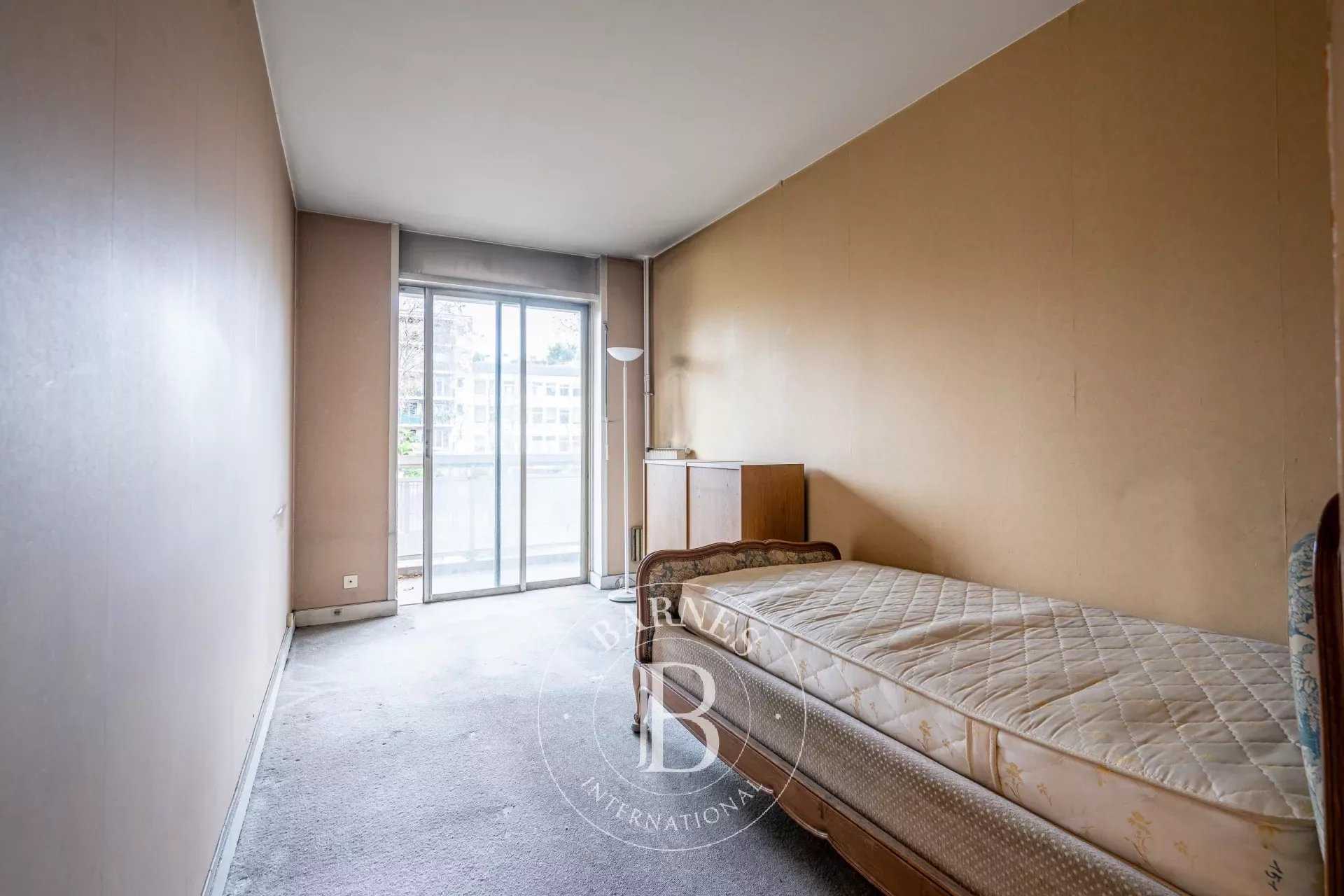 Appartement Neuilly-sur-Seine  -  ref 83711258 (picture 1)