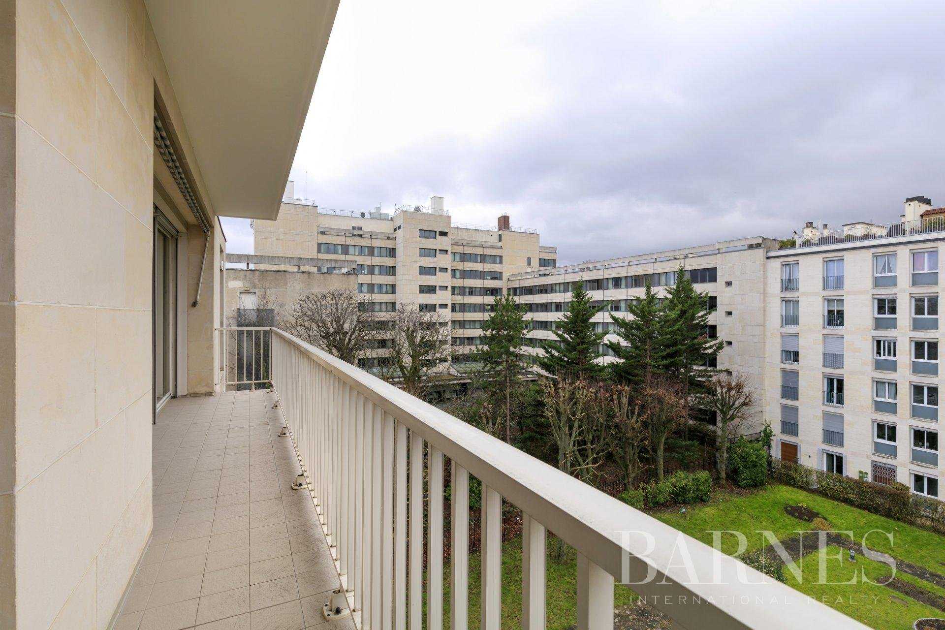 Appartement Neuilly-sur-Seine  -  ref 8094726 (picture 2)