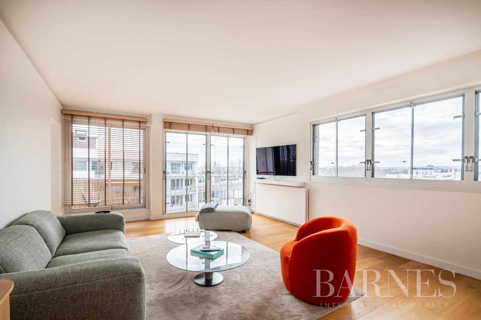 Apartment Neuilly-sur-Seine  -  ref 8083939 (picture 1)