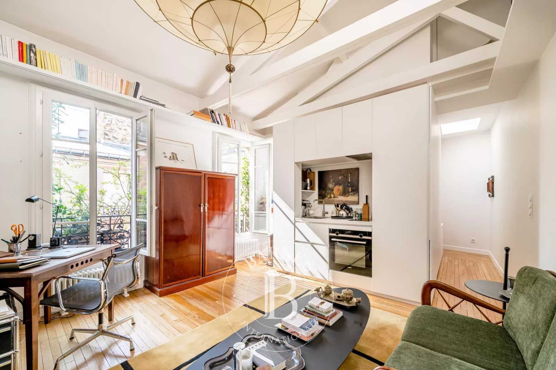 Appartement Neuilly-sur-Seine  -  ref 85968376 (picture 1)