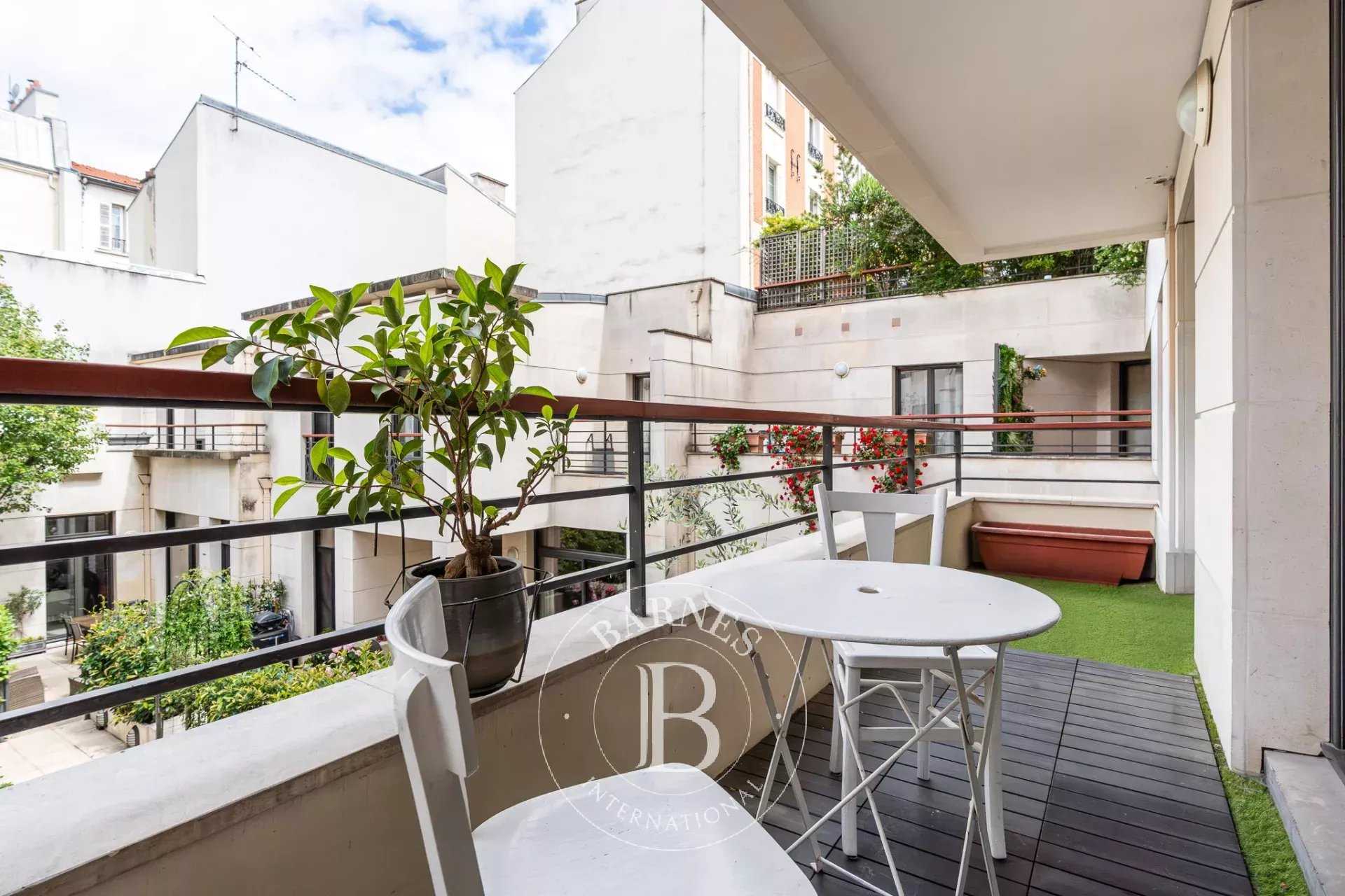 Appartement Levallois-Perret  -  ref 87076750 (picture 1)