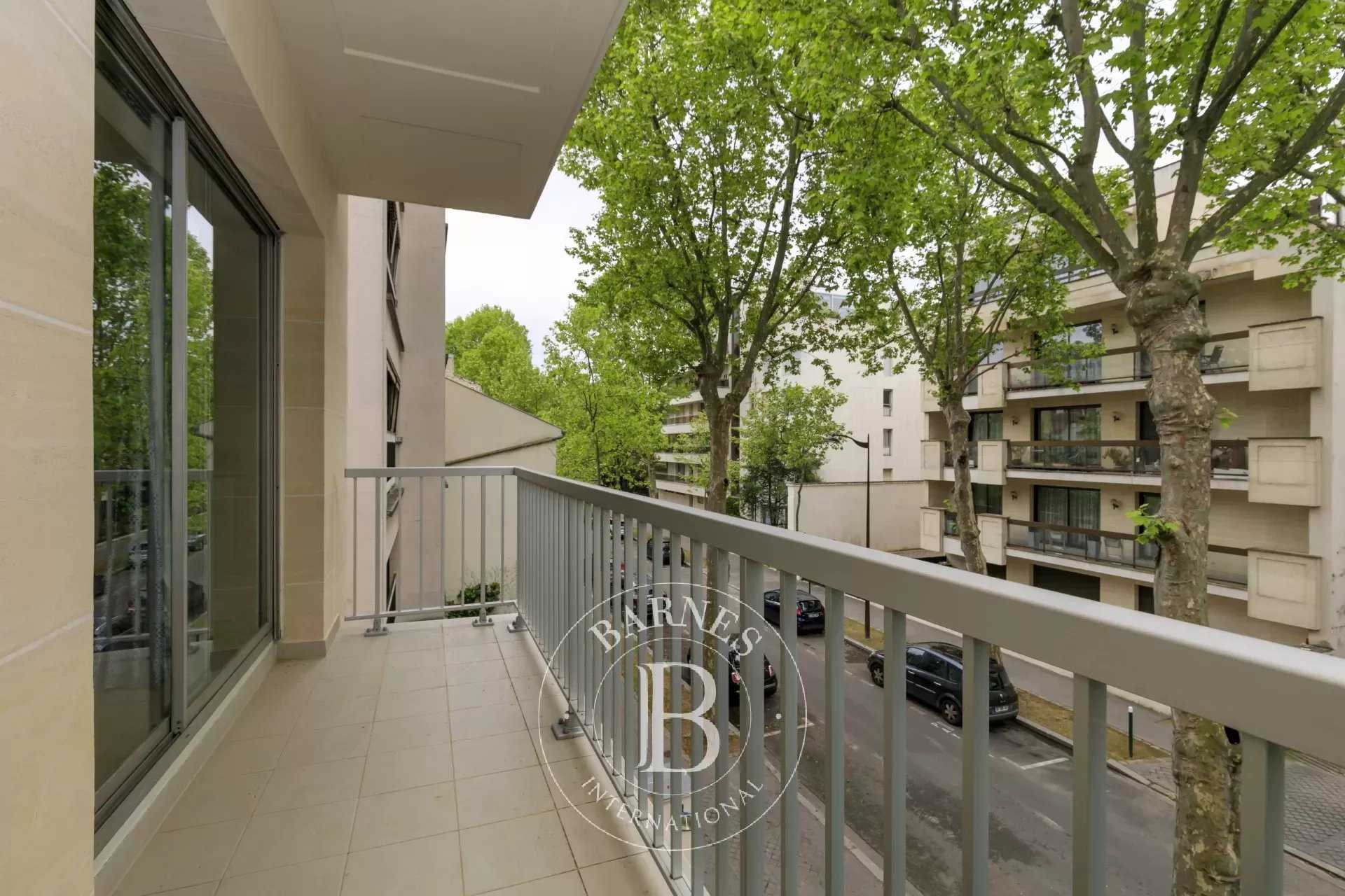 Piso Neuilly-sur-Seine  -  ref 82557095 (picture 2)