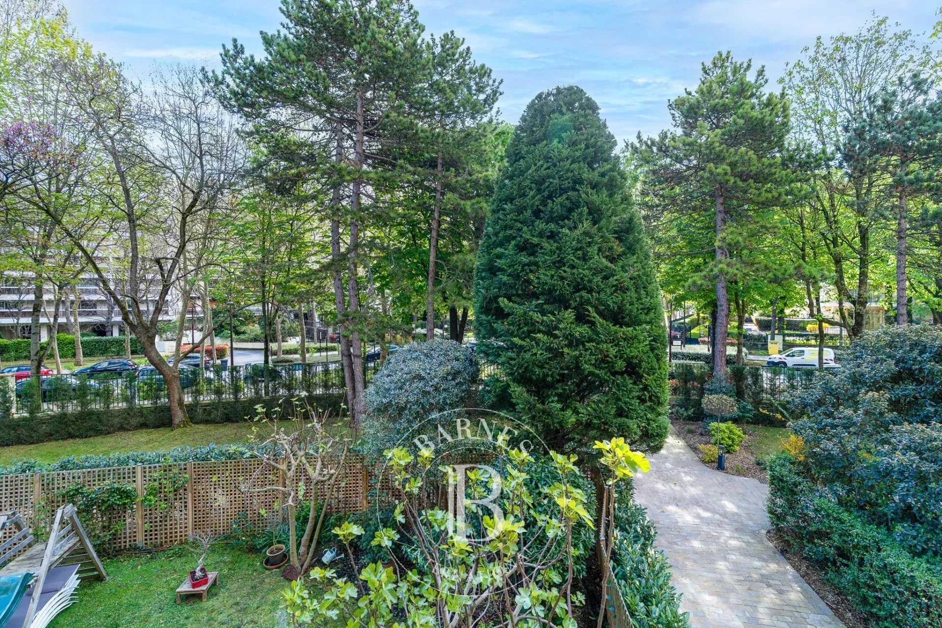 Appartement Neuilly-sur-Seine  -  ref 86869048 (picture 2)