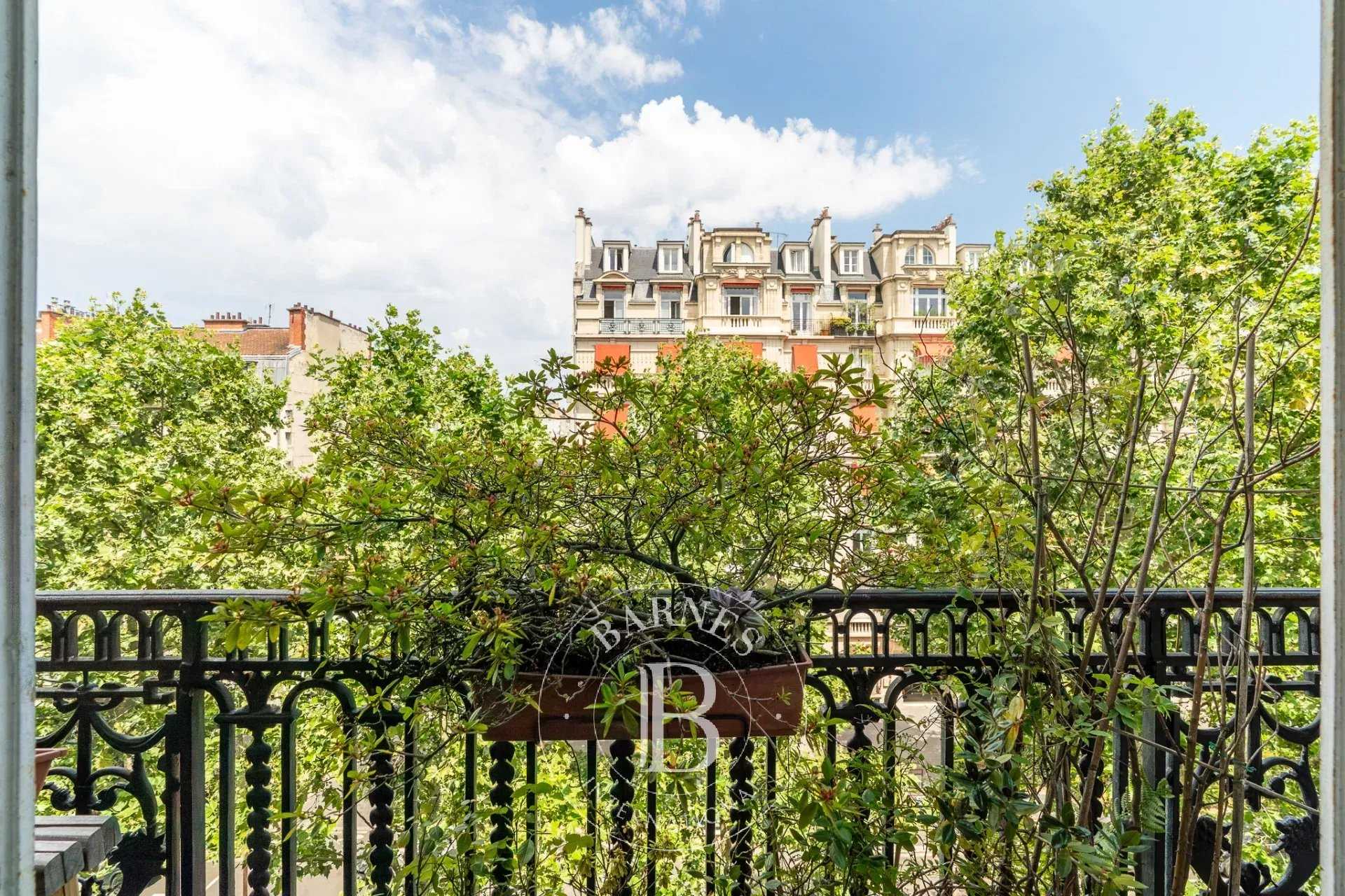 Appartement Neuilly-sur-Seine  -  ref 87149127 (picture 2)