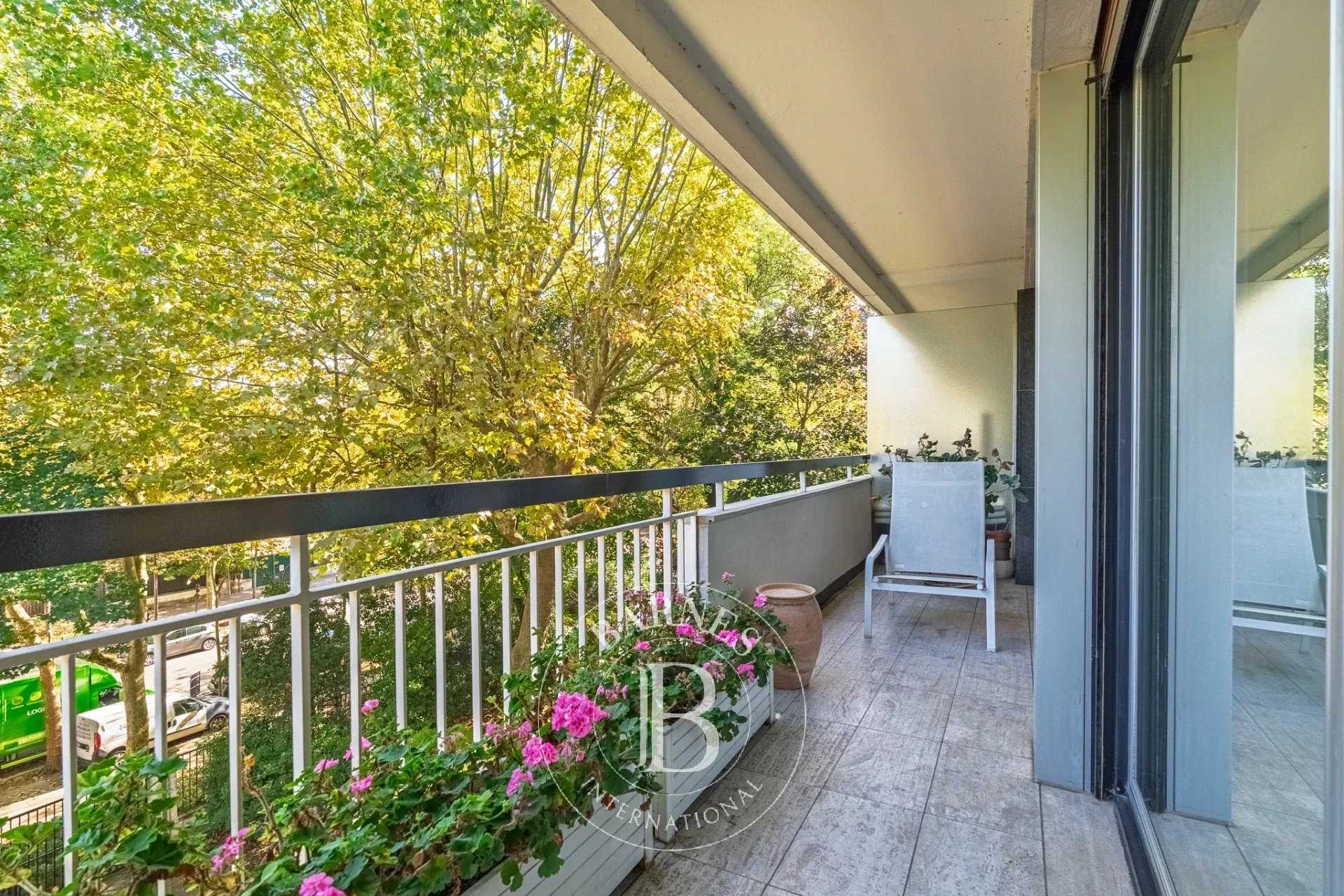 Apartment Neuilly-sur-Seine  -  ref 86355107 (picture 3)