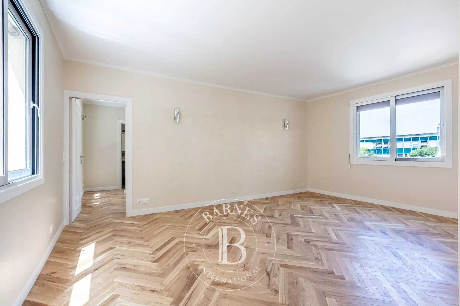 Appartement Neuilly-sur-Seine  -  ref 86055540 (picture 2)