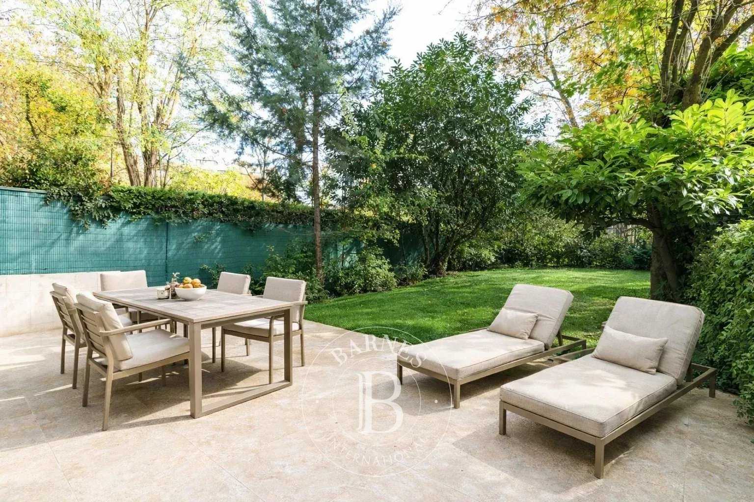 Appartement Neuilly-sur-Seine  -  ref 86435861 (picture 1)