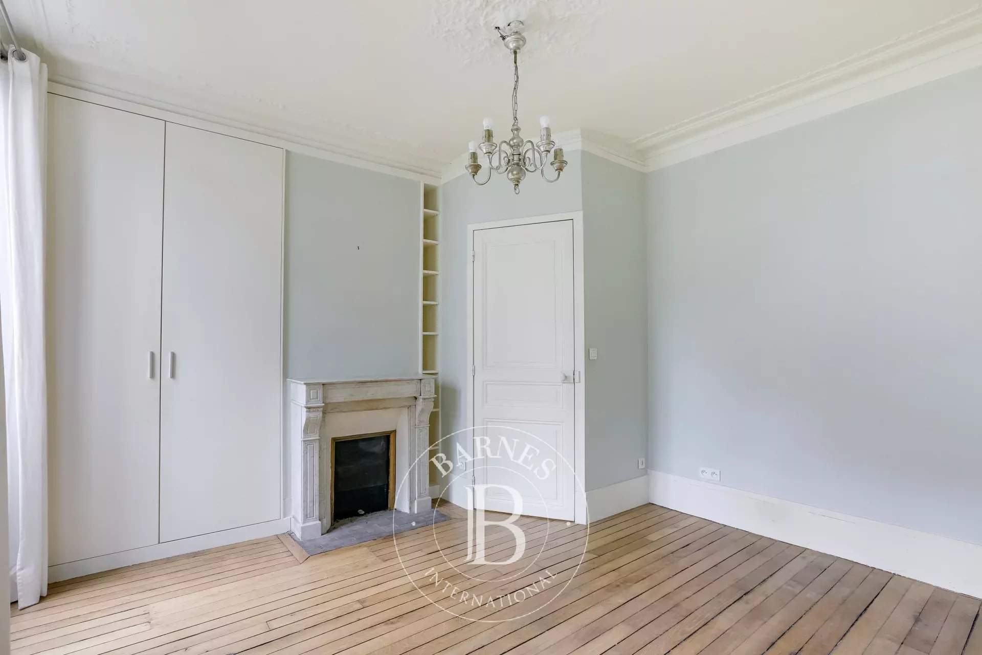 Neuilly-sur-Seine  - Appartement 4 Pièces 2 Chambres - picture 6
