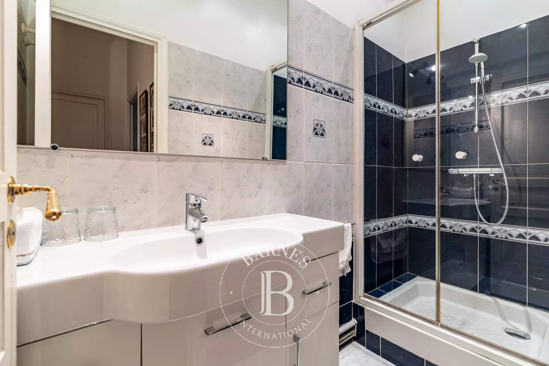 Neuilly-sur-Seine  - Piso 4 Cuartos 2 Habitaciones - picture 16