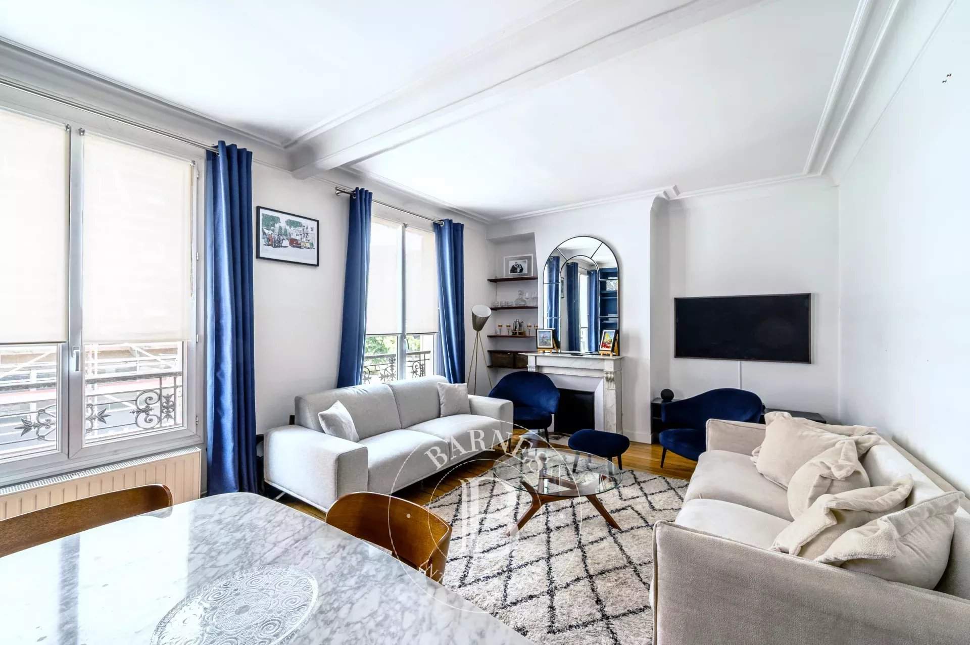 Neuilly-sur-Seine  - Apartment 2 Bedrooms - picture 2