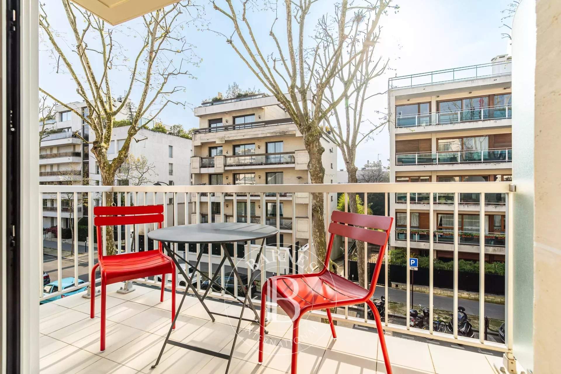 Neuilly-sur-Seine  - Apartment  - picture 2