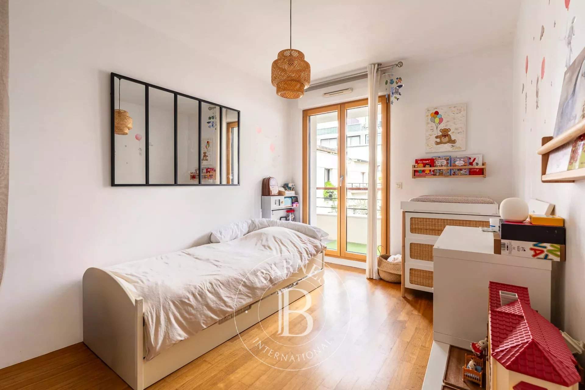 Levallois-Perret  - Appartement 3 Pi&egrave;ces 2 Chambres - picture 9