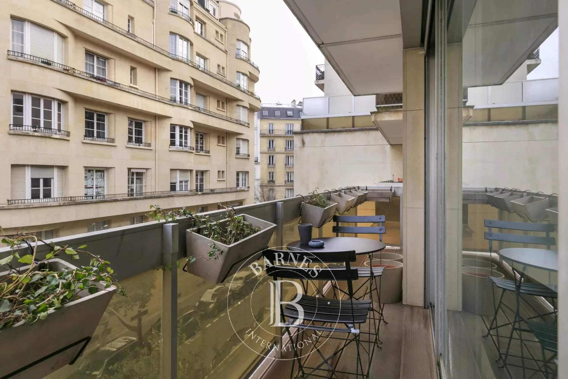 Neuilly-sur-Seine  - Appartement 3 Pièces 2 Chambres - picture 4