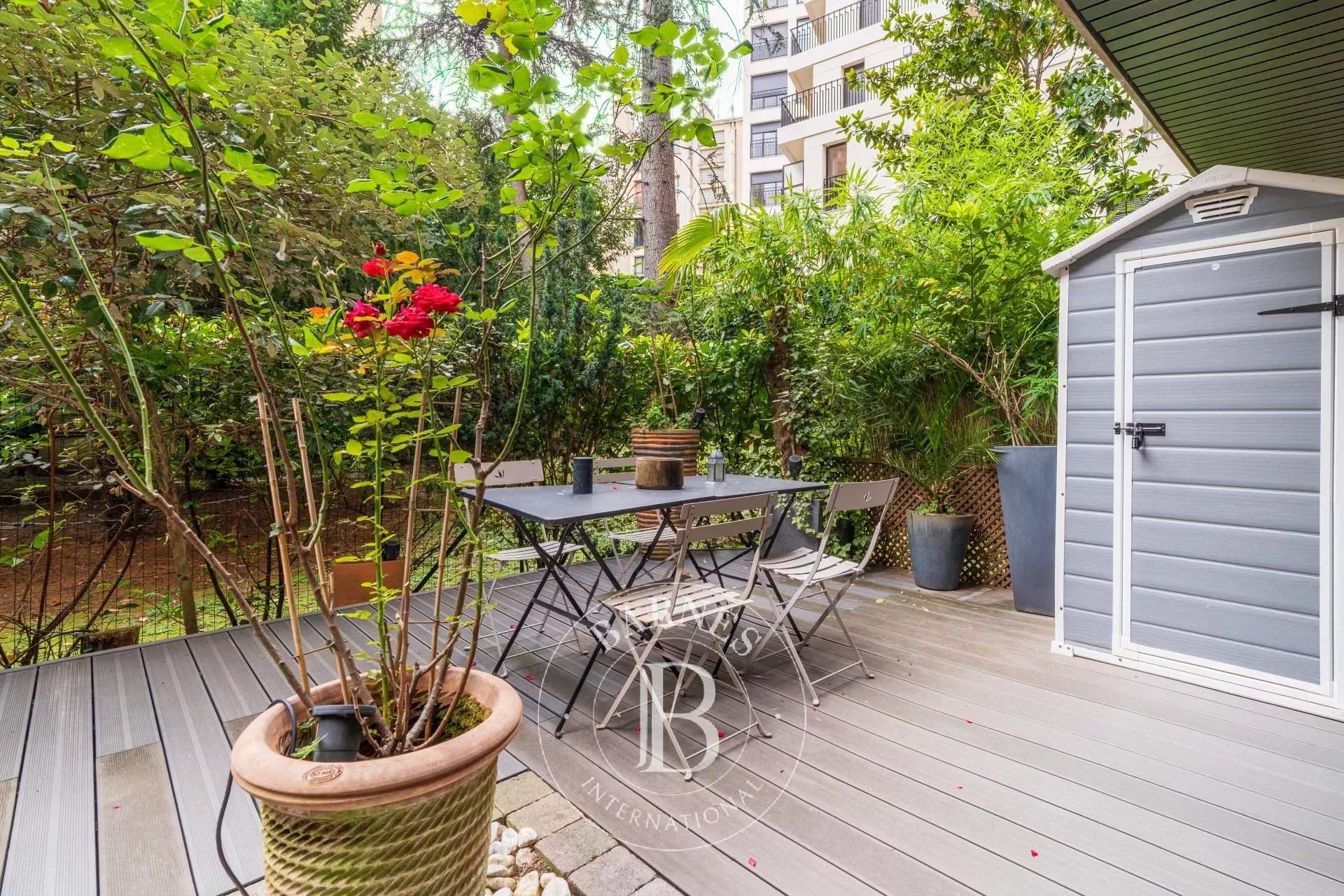 Neuilly-sur-Seine  - Apartment 2 Bedrooms - picture 4