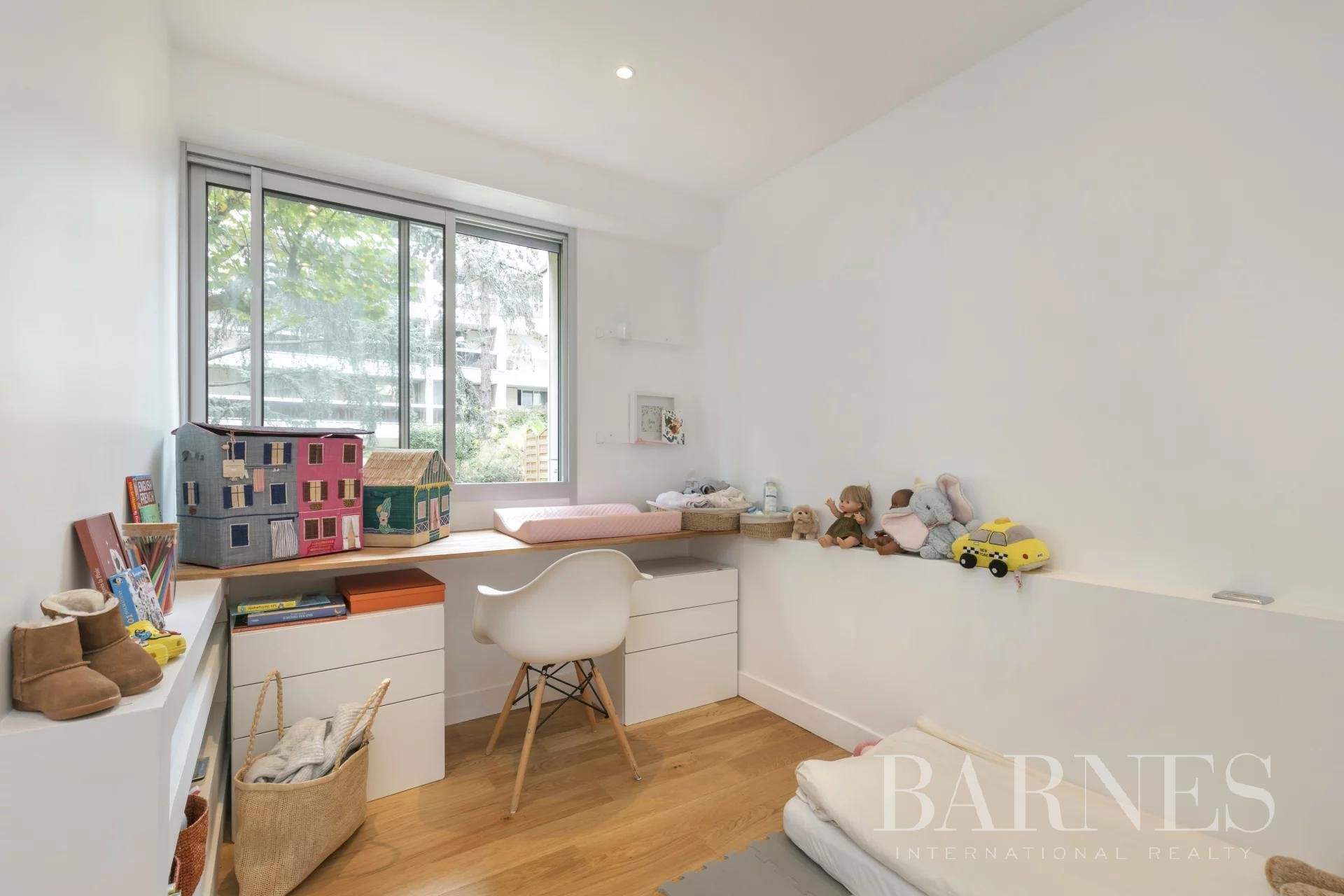 Neuilly-sur-Seine  - Appartement 3 Pièces 2 Chambres - picture 10