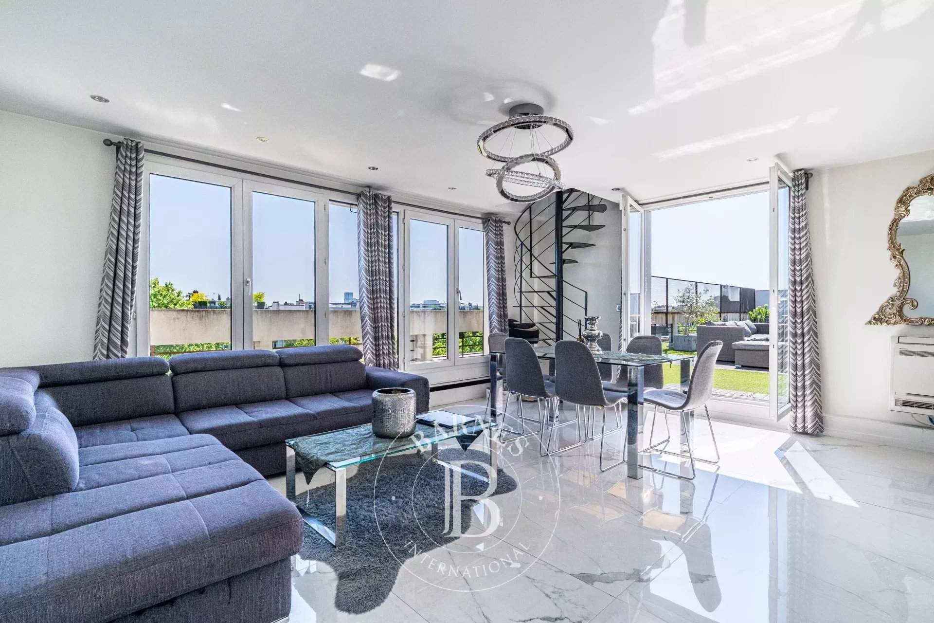 Neuilly-sur-Seine  - Appartement 4 Pièces - picture 2