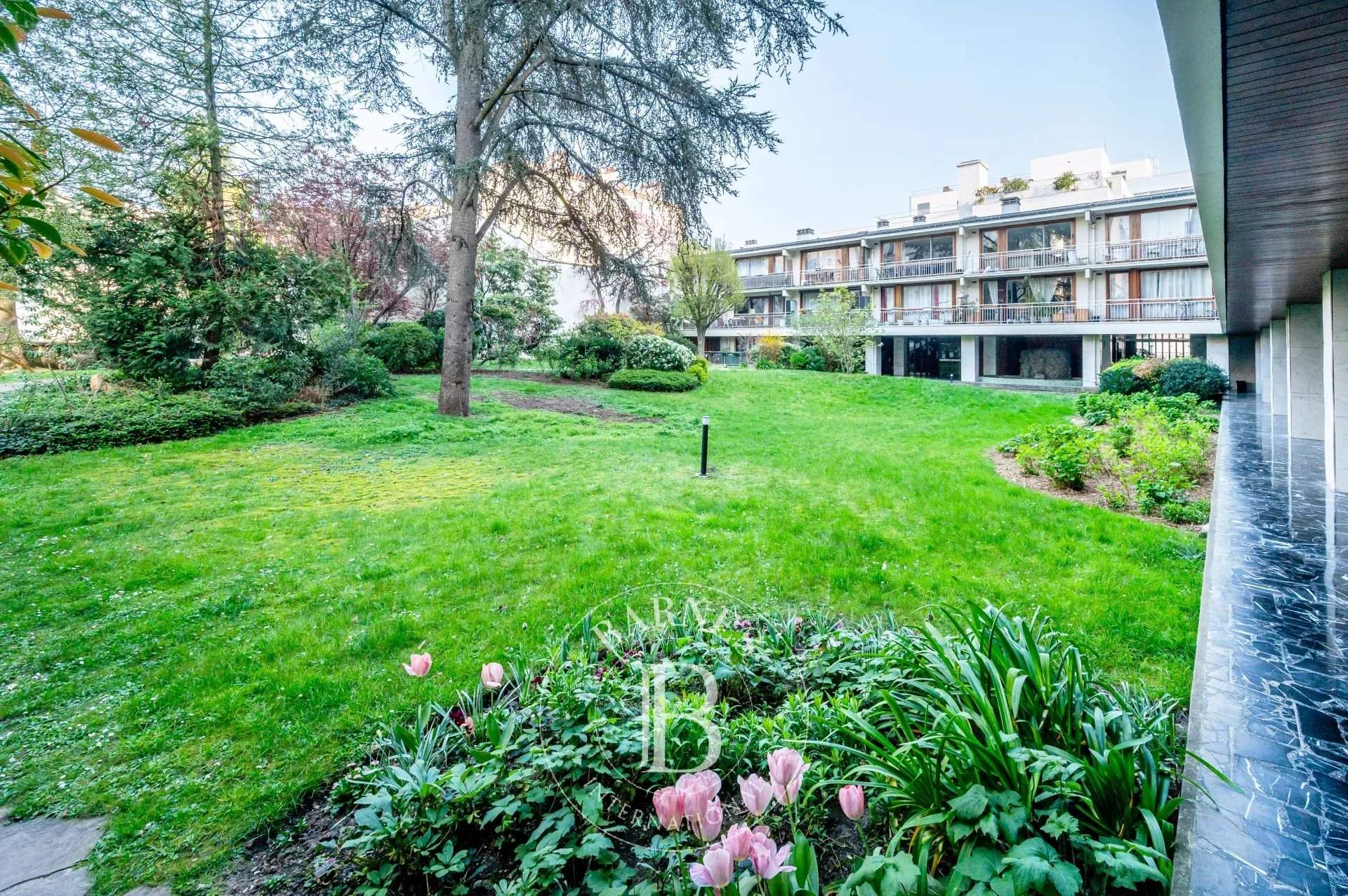 Levallois-Perret  - Piso 3 Cuartos 2 Habitaciones - picture 2