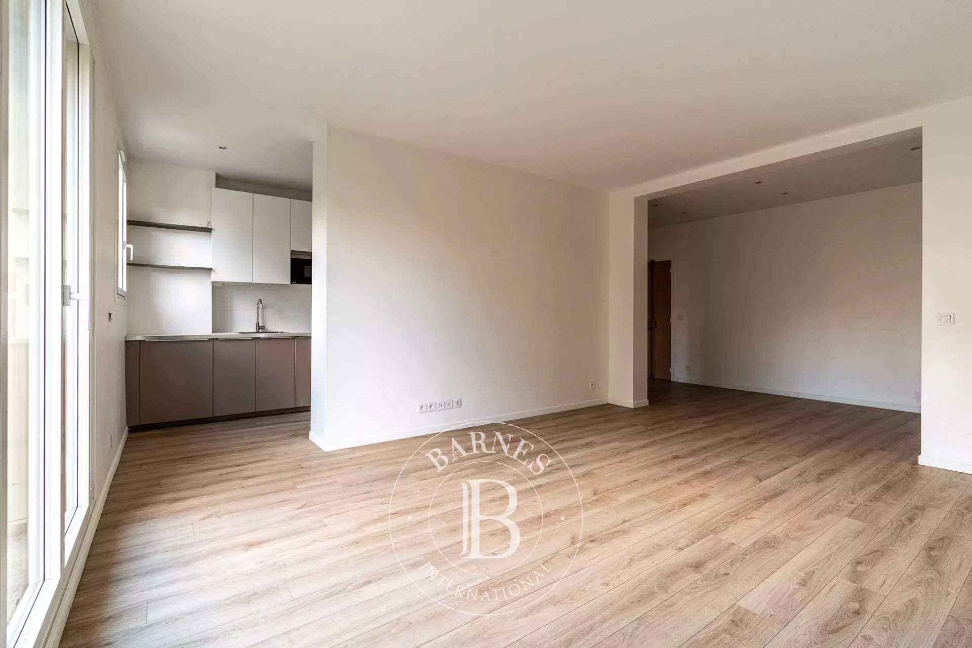 Neuilly-sur-Seine  - Appartement 3 Pièces 2 Chambres - picture 4