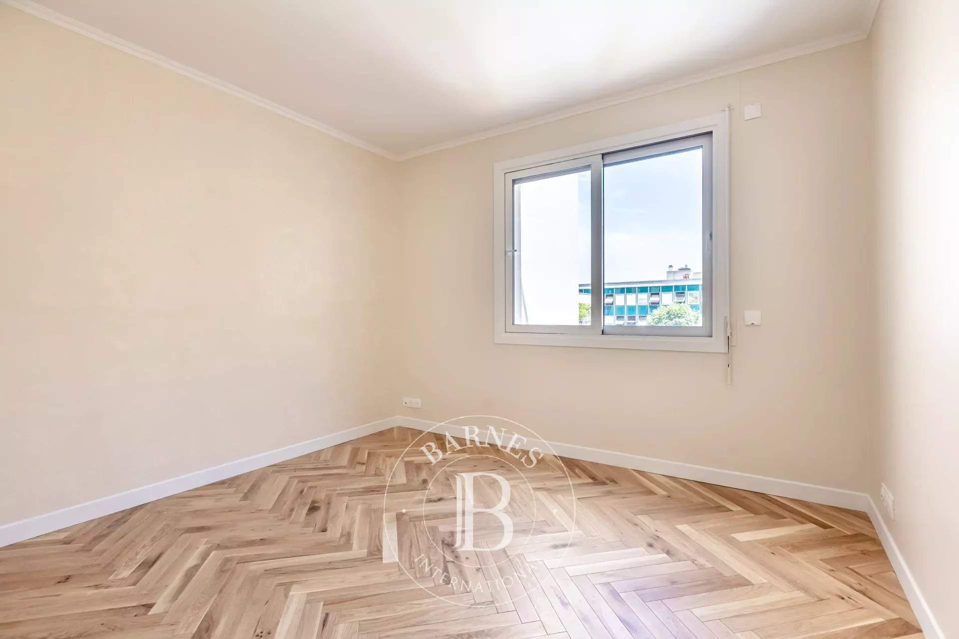 Neuilly-sur-Seine  - Appartement 3 Pièces 2 Chambres - picture 6