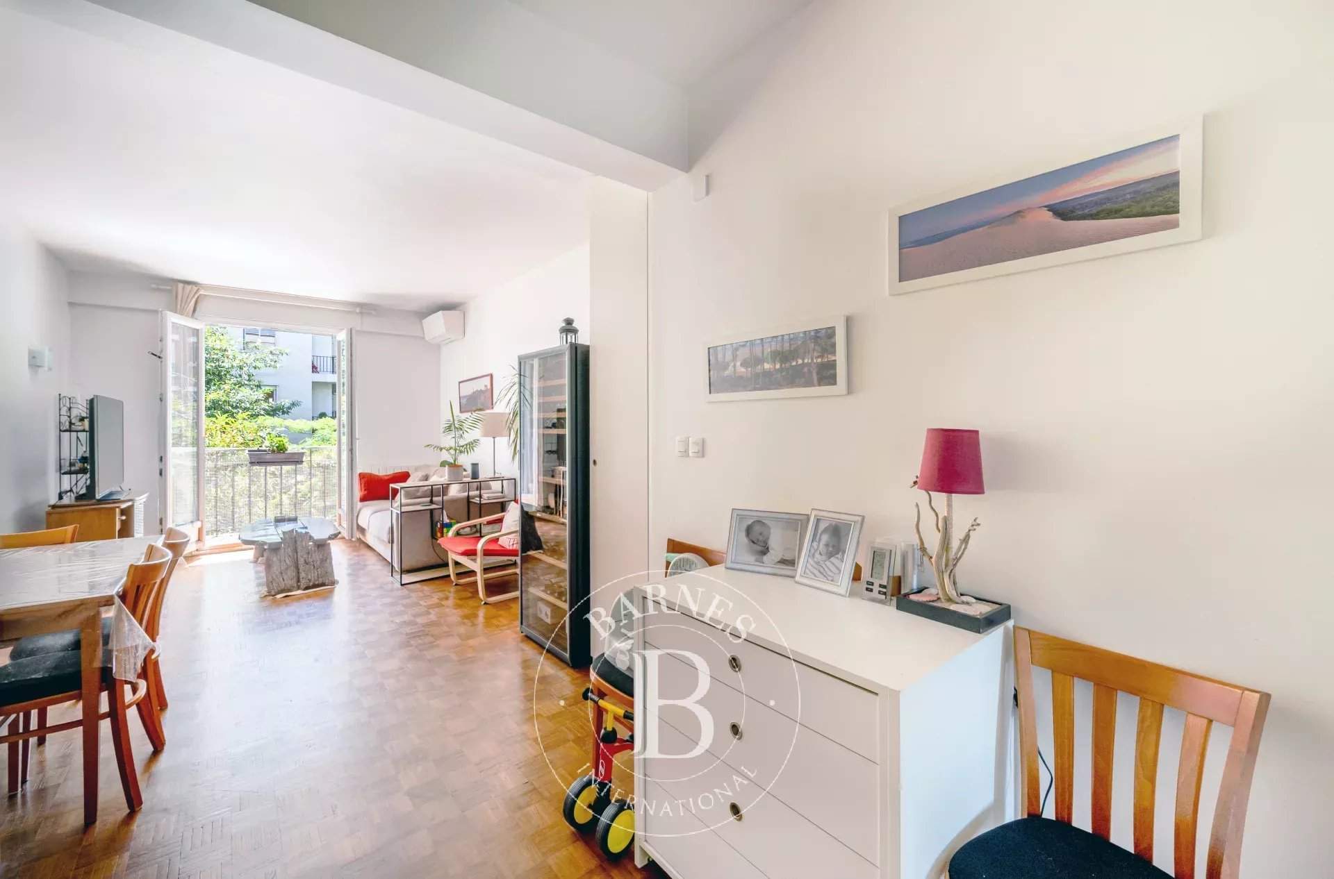 Neuilly-sur-Seine  - Apartment 2 Bedrooms - picture 1