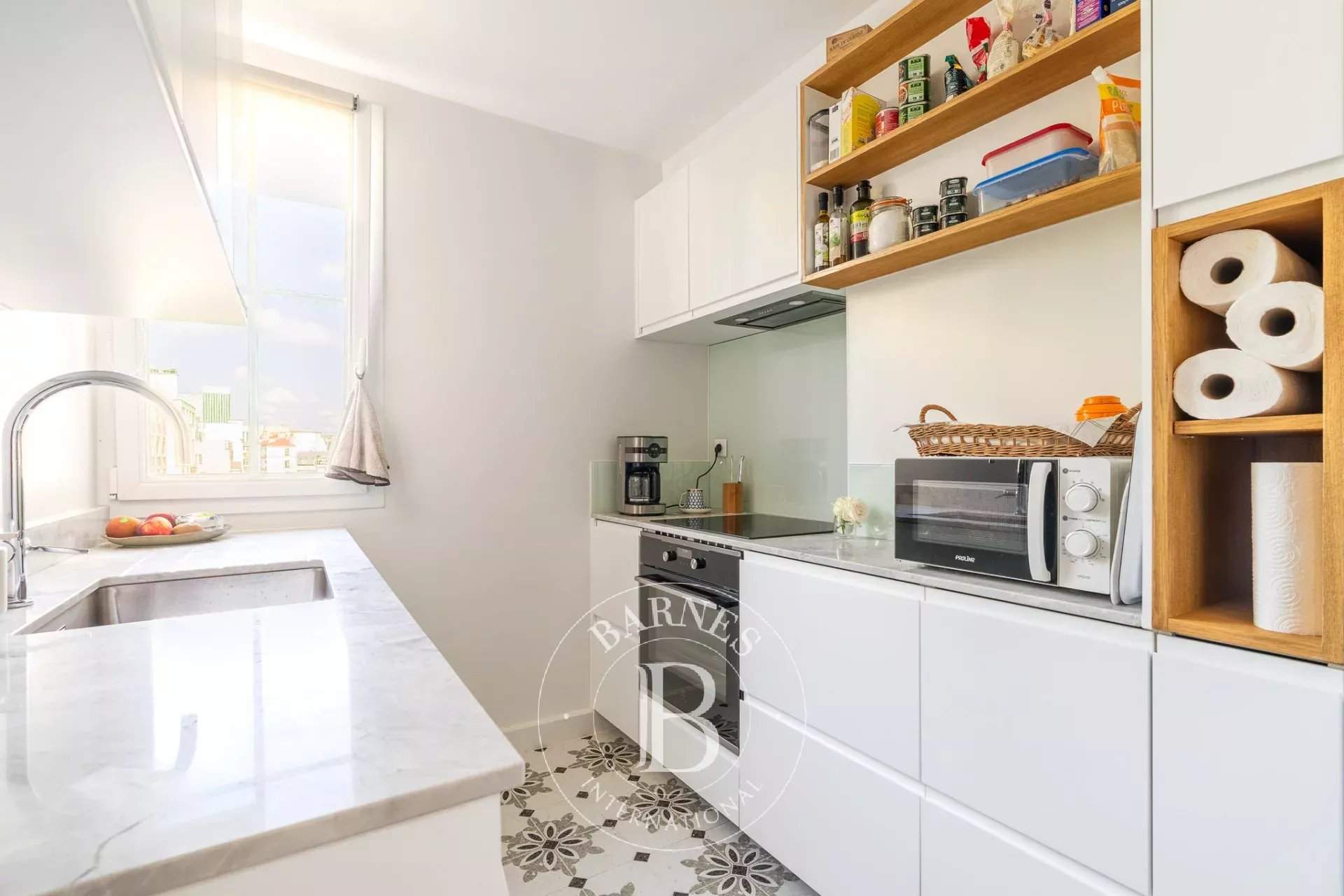 Neuilly-sur-Seine  - Appartement 2 Pi&egrave;ces, 1 Chambre - picture 4