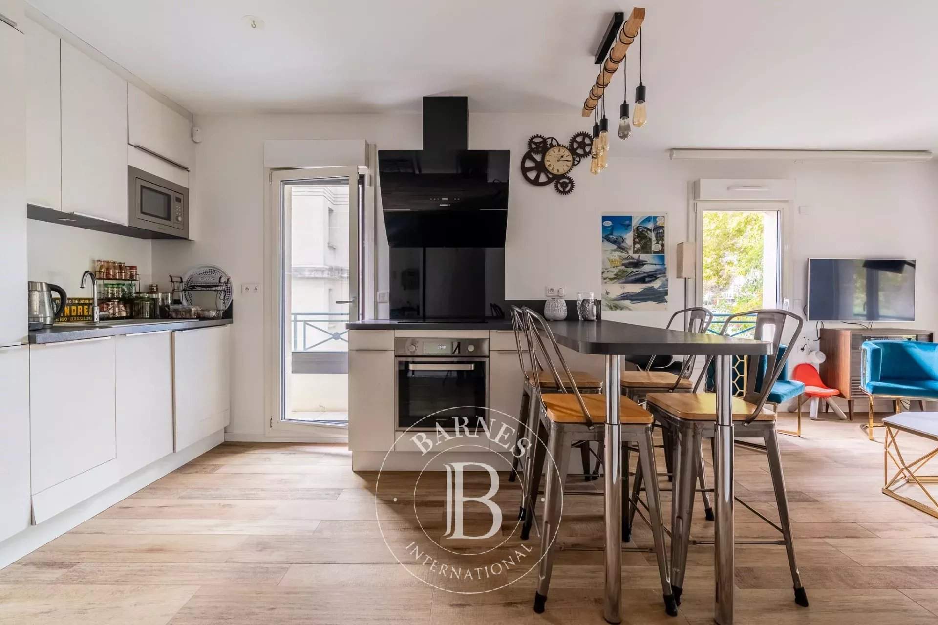 Neuilly-sur-Seine  - Apartment 2 Bedrooms - picture 8