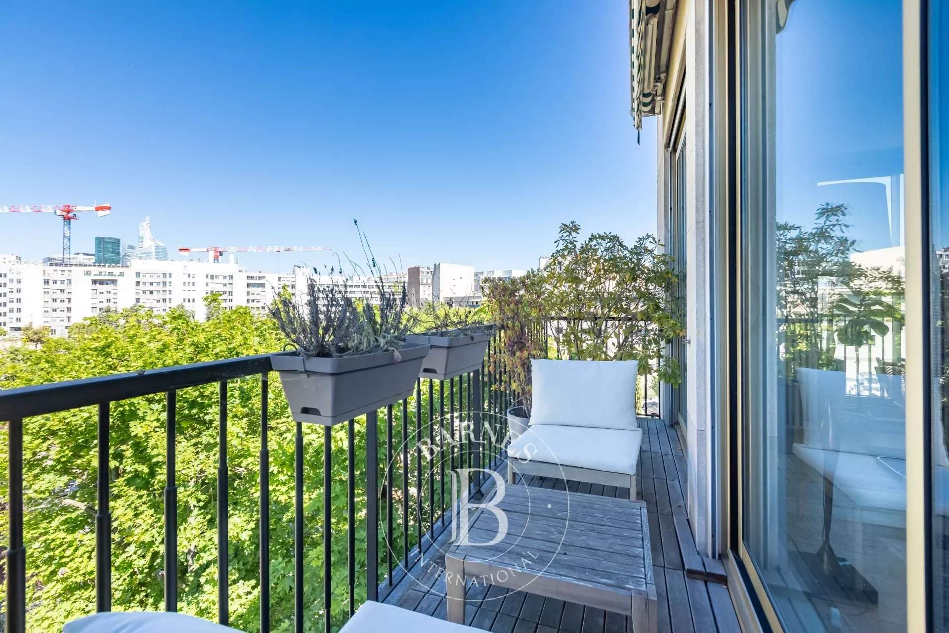 Neuilly-sur-Seine  - Apartment 2 Bedrooms - picture 1