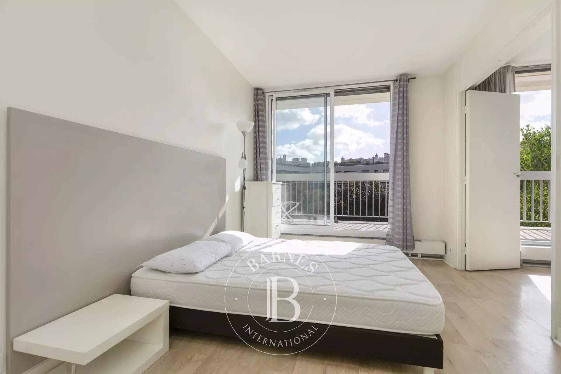 Neuilly-sur-Seine  - Piso 2 Cuartos, 1 Habitacion - picture 9