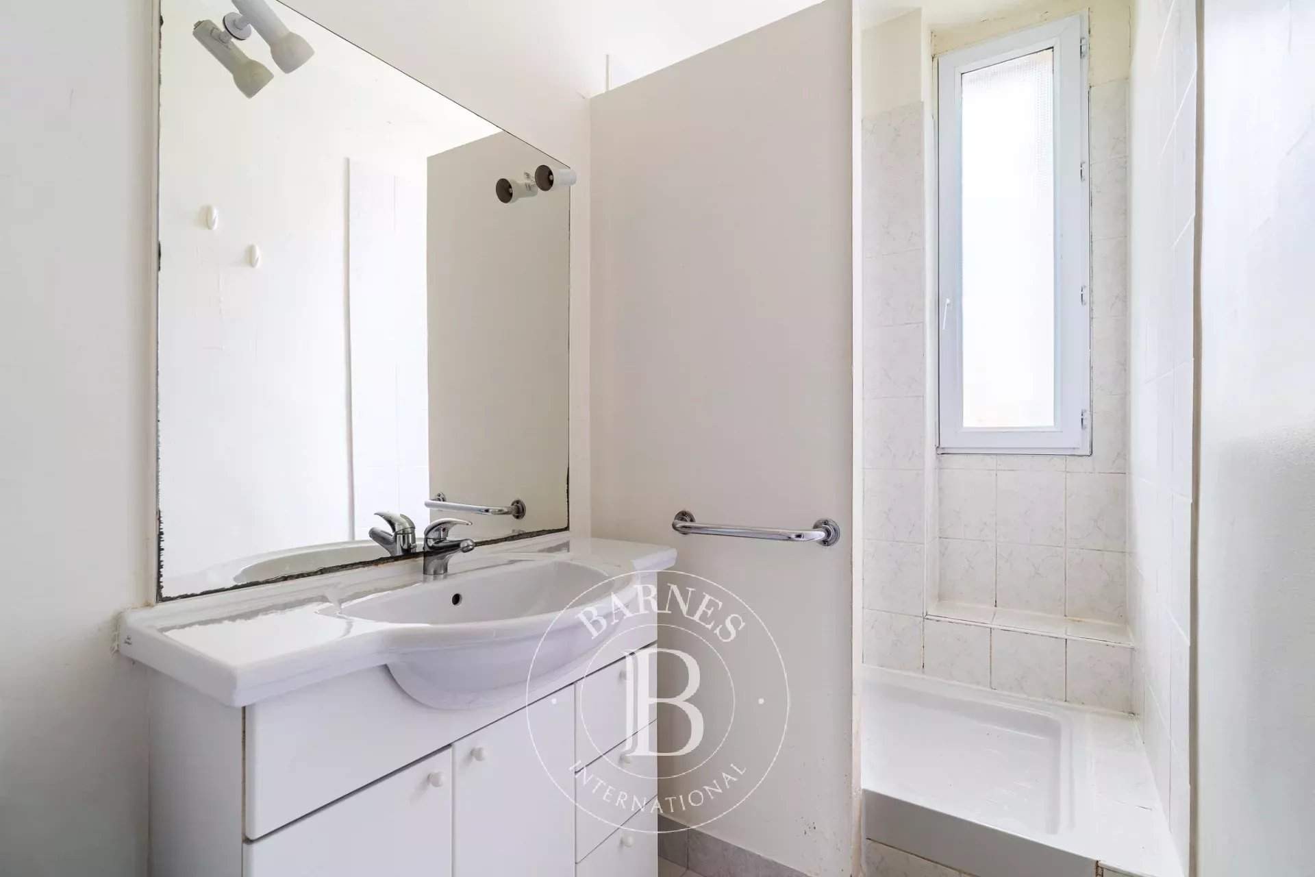 Neuilly-sur-Seine  - Appartement 2 Pi&egrave;ces, 1 Chambre - picture 9